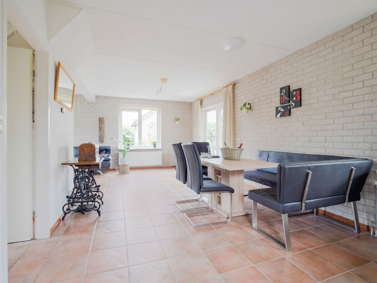 Lush Bungalow in Beek Gem Montferland with Jacuzzi