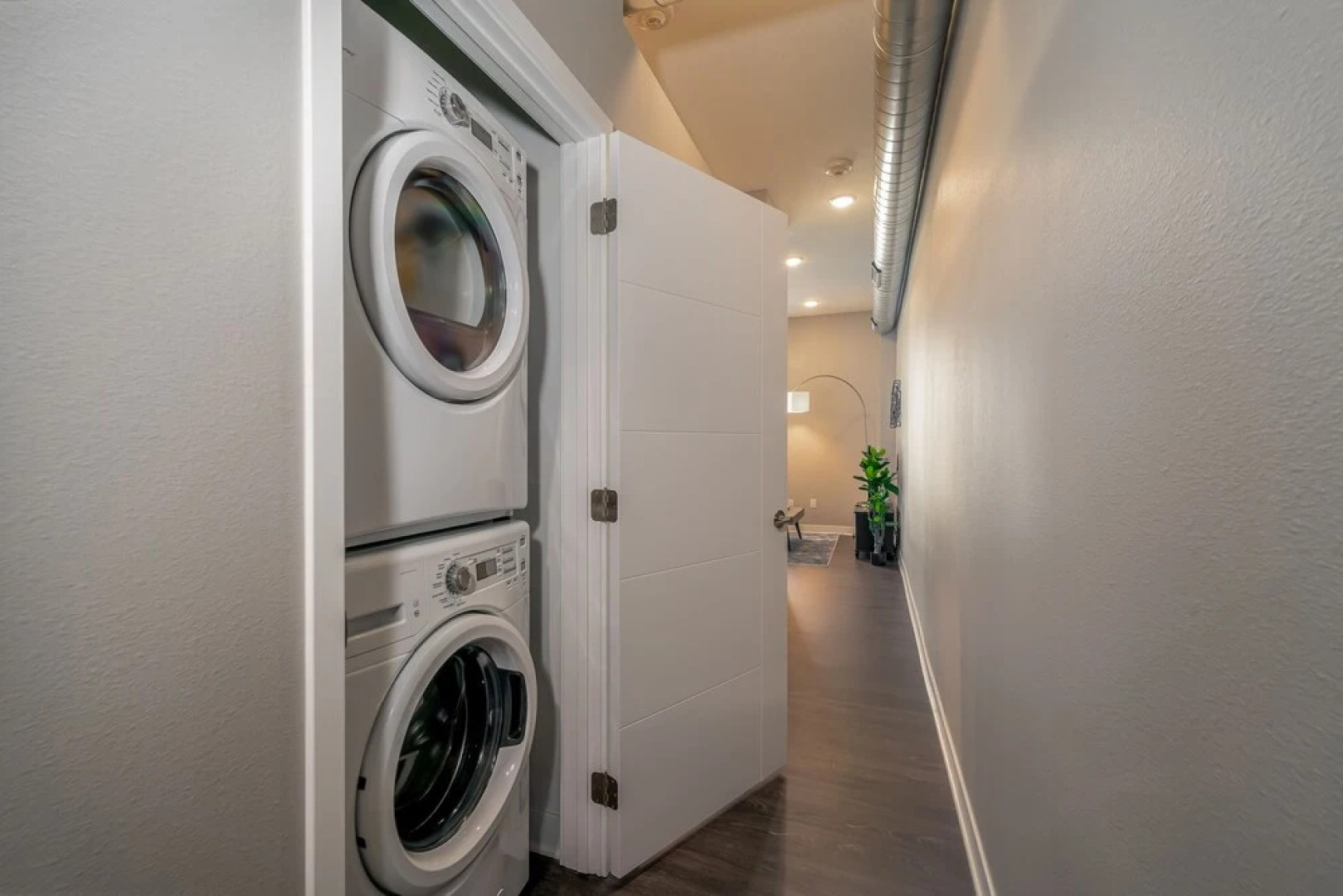 Kasa Downtown Des Moines