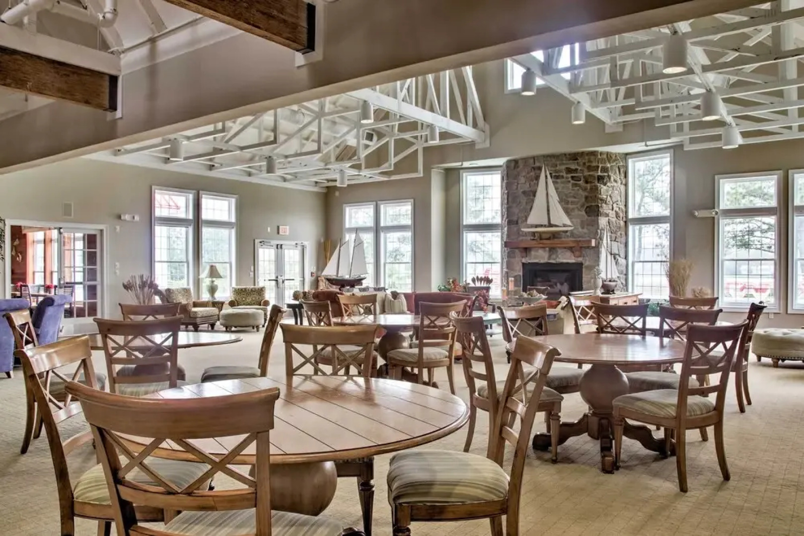 Shared Pool & Bay Access: Ocean View Retreat