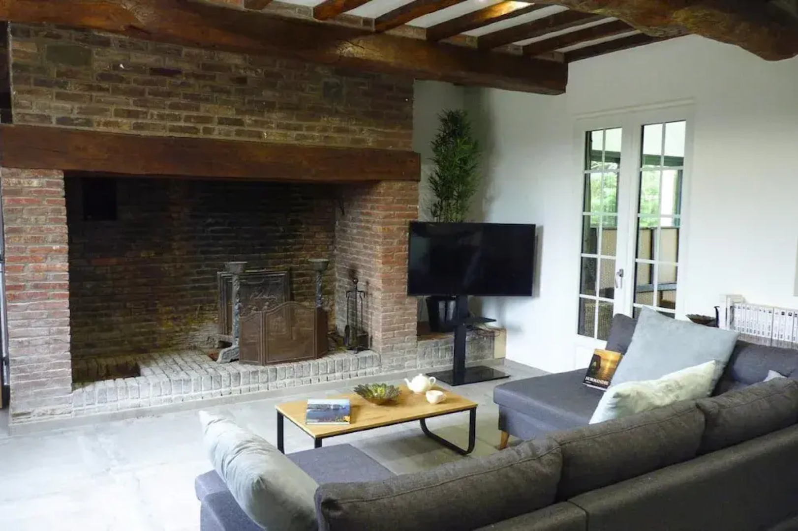 Townhouse Near Bay of Somme and Beaches