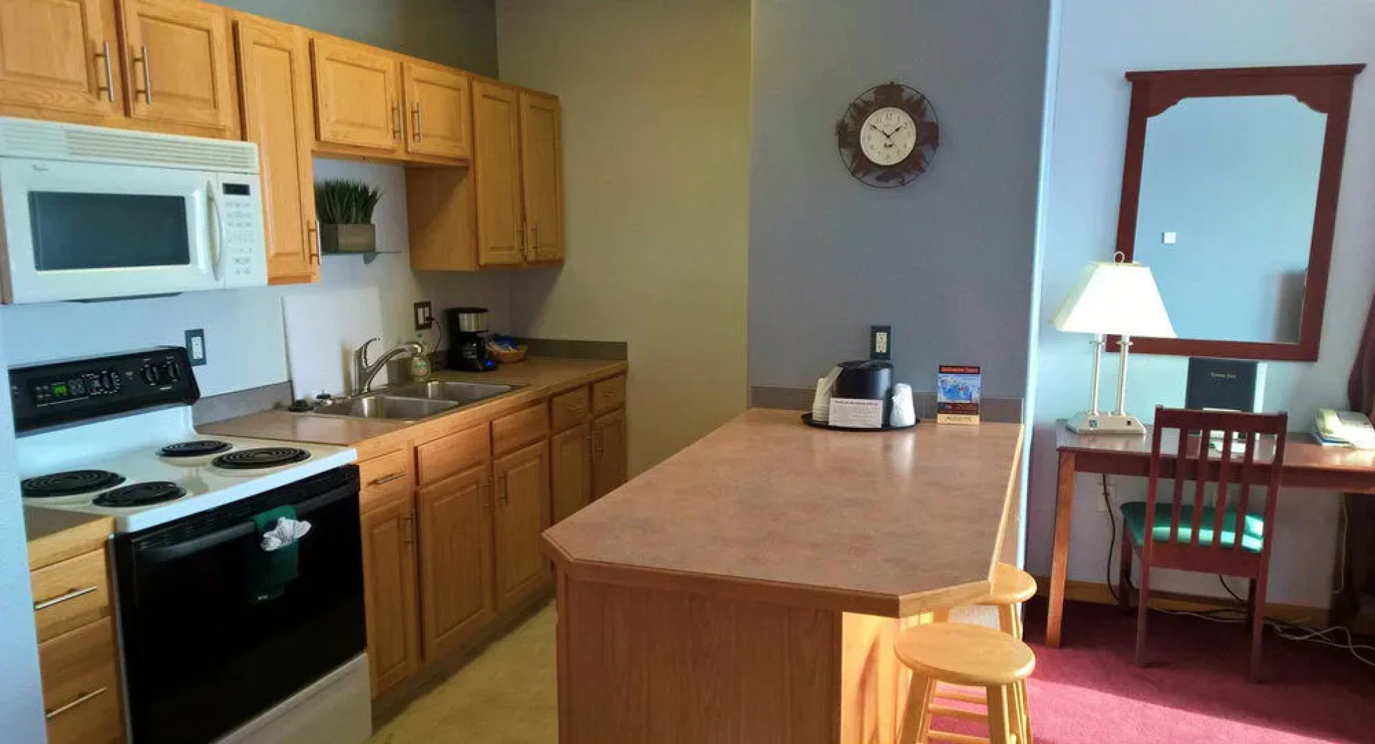 Totem Hotel and Suites