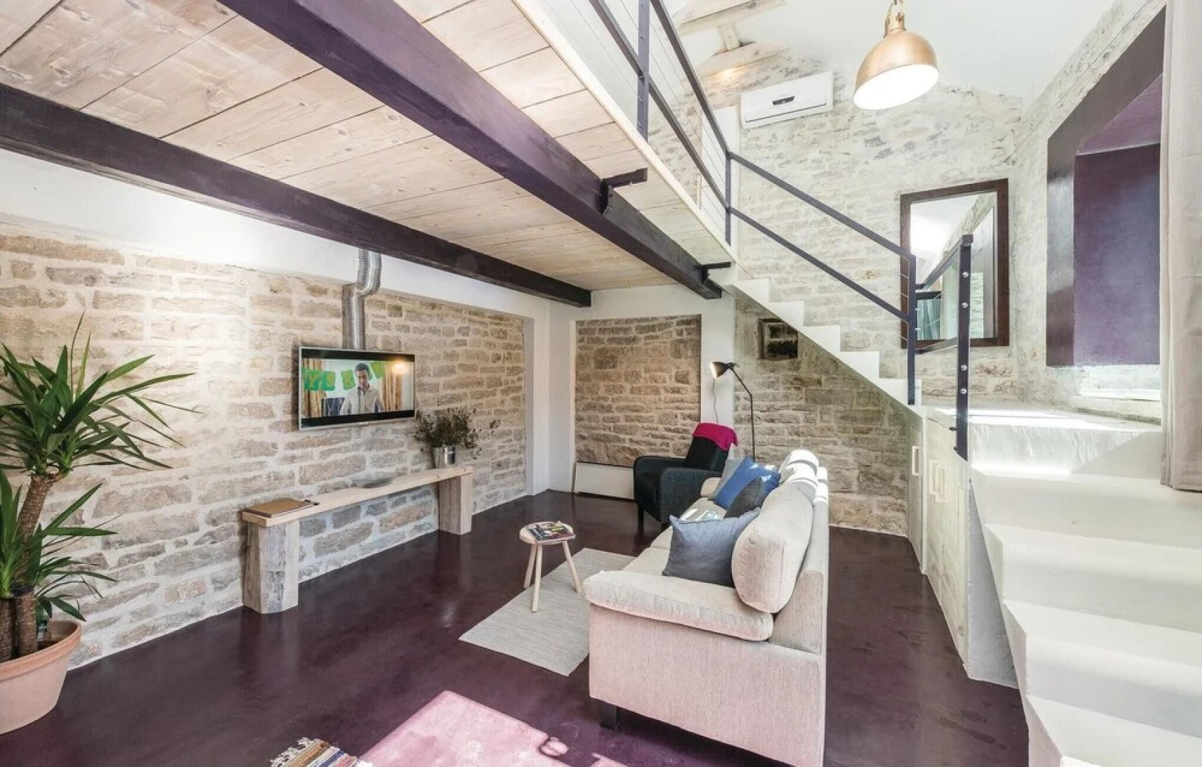 Beautiful Home in Pridraga With 4 Bedrooms, Wifi and Outdoor Swimming Pool