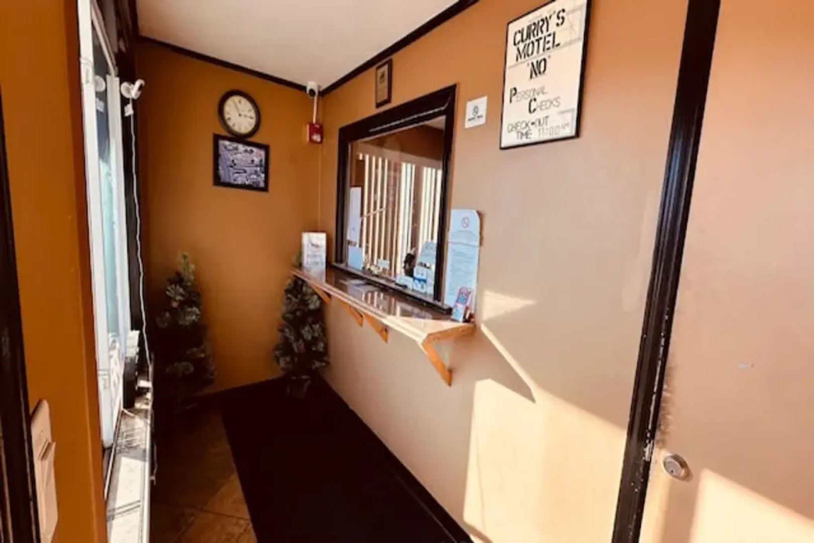 Curry’s Motel by OYO Saginaw MI