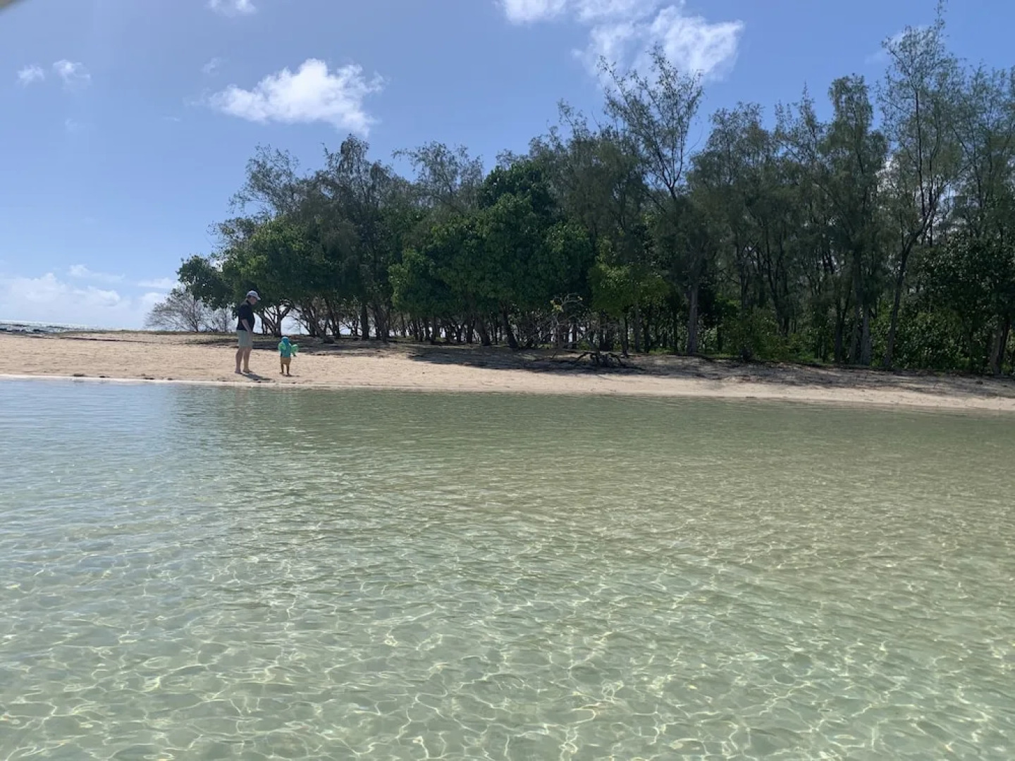 Luxury beachfront villa with private pool and cozy Pavillon with private jacuzzi on rooftop terrace