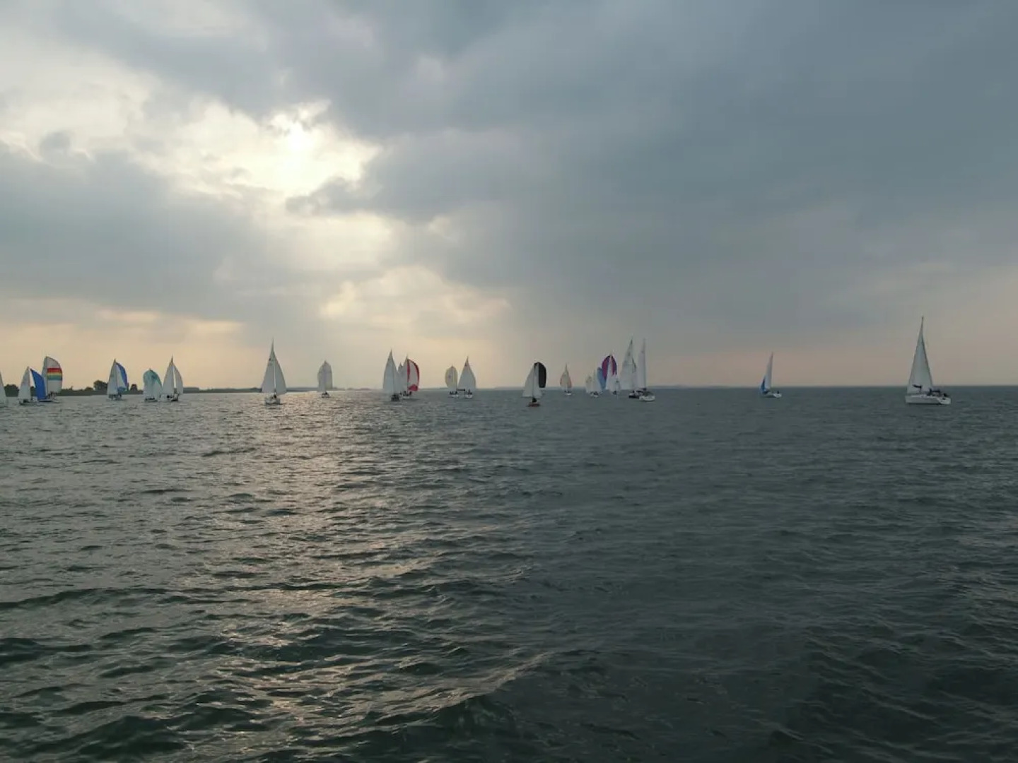 Spacious Home With Wifi at 200 m. From the Beach