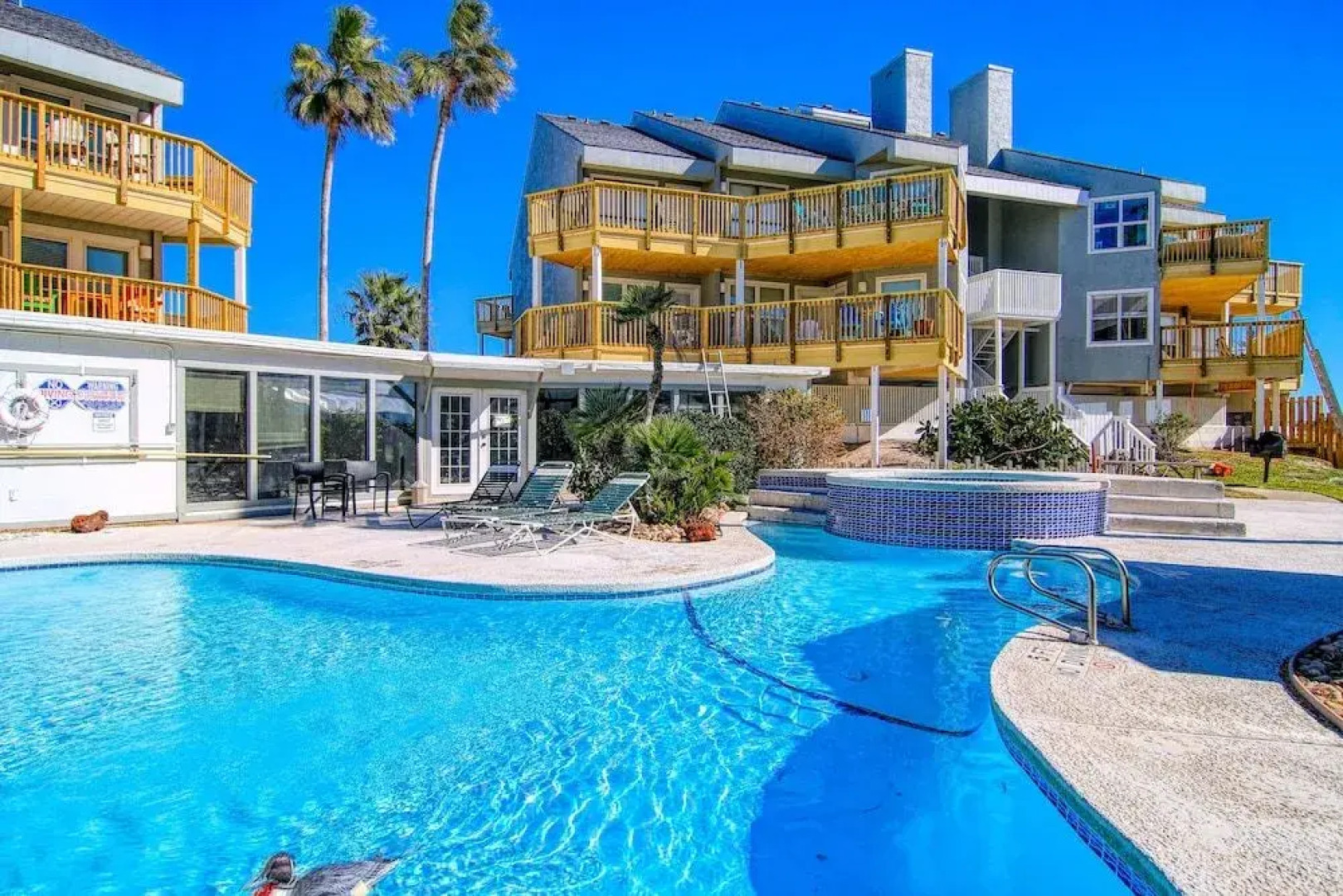 Surf Station MIBC204 - 2 Br Condo