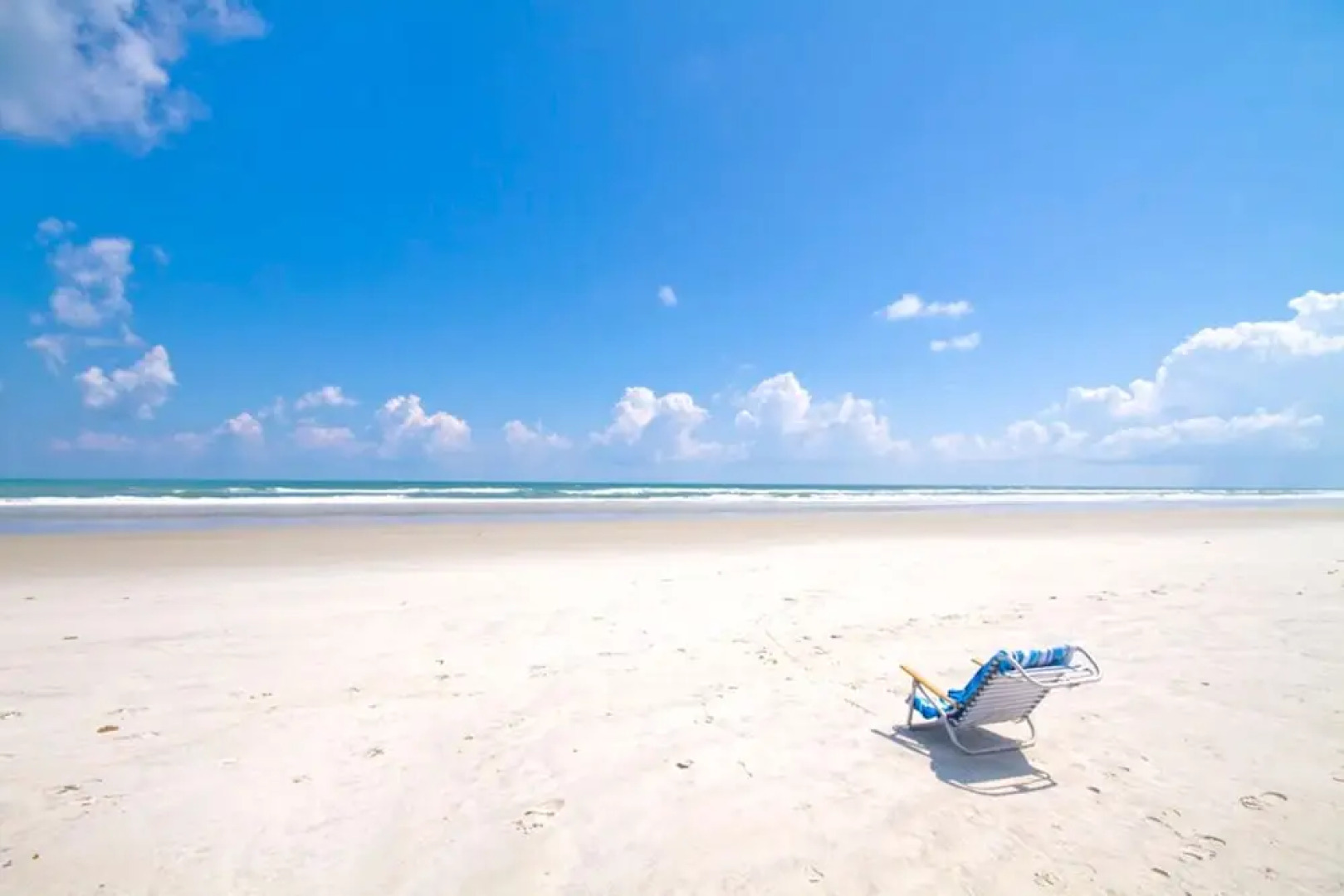 Lakeside House by Vacation Rental Pros