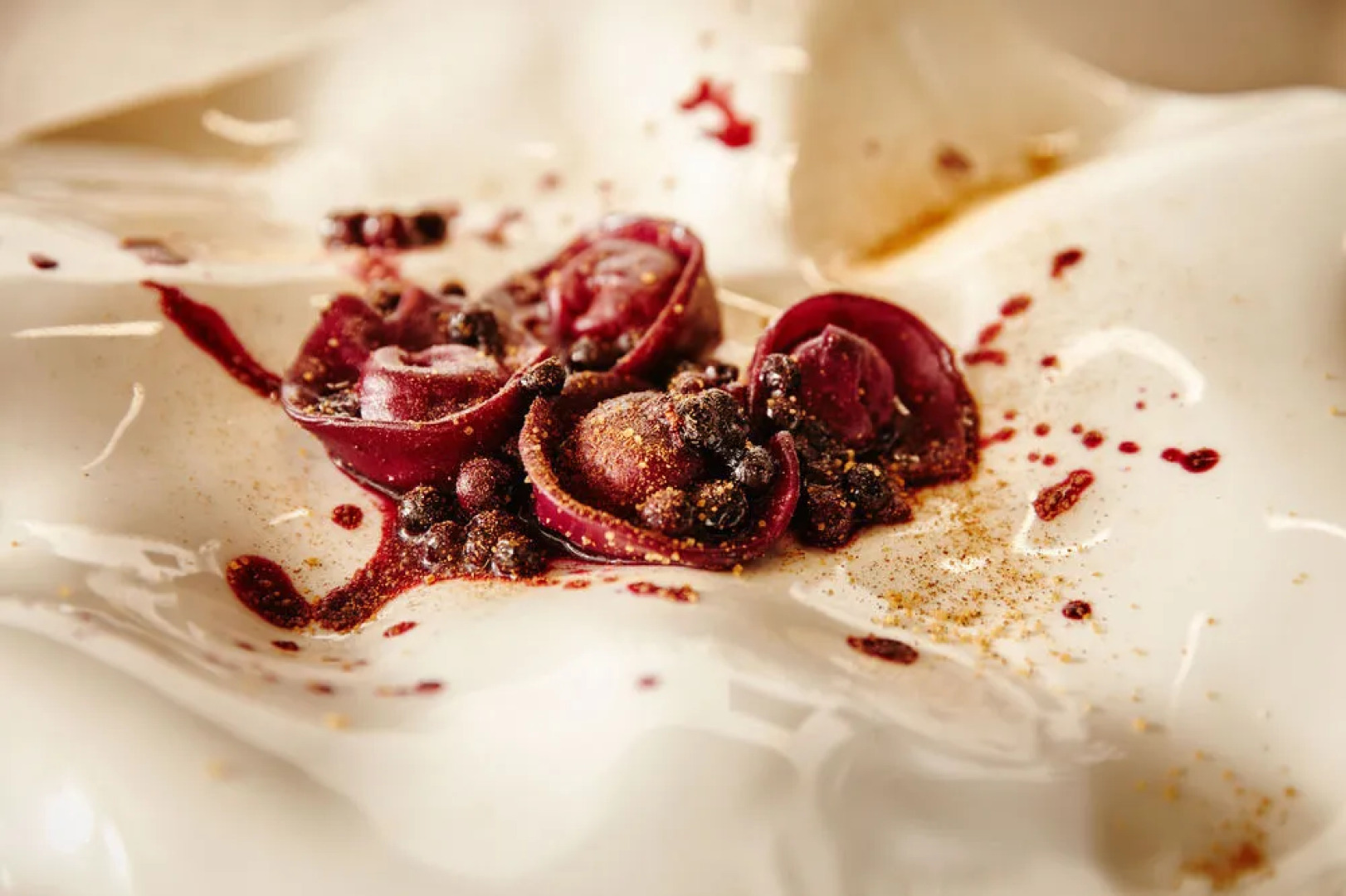 MAANJA Lake Front Suite and Restaurant