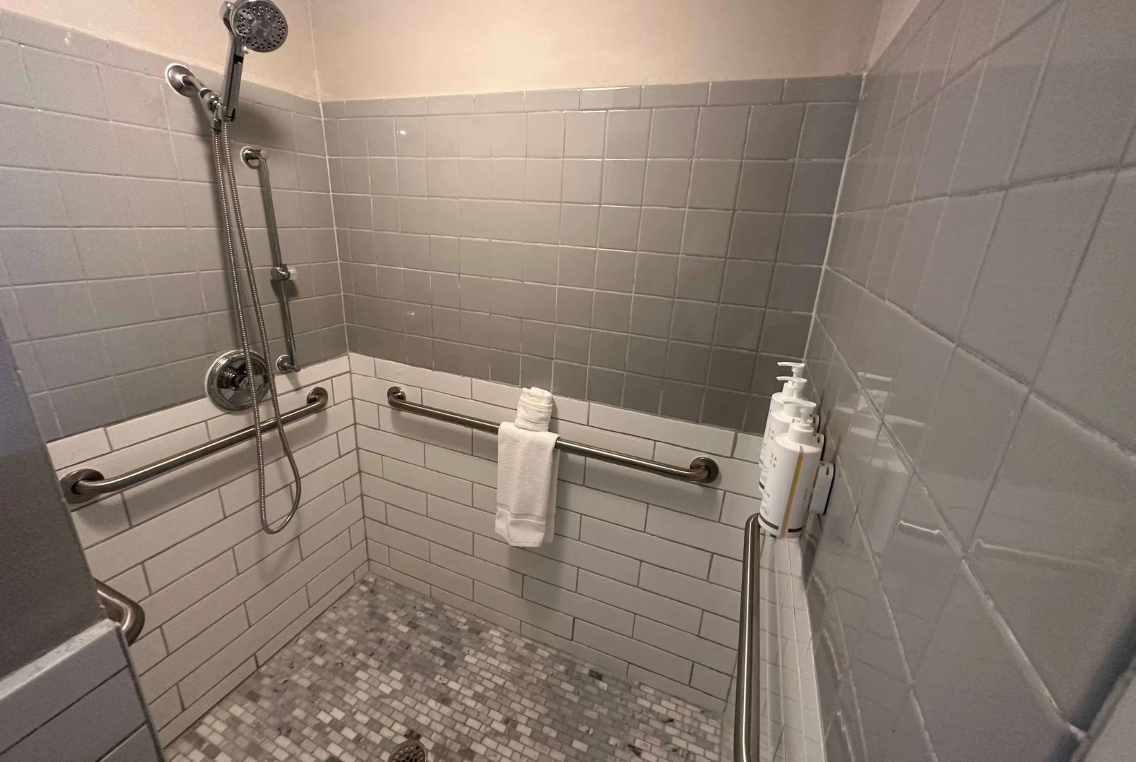 Отель Days Inn by Wyndham Farmington NM