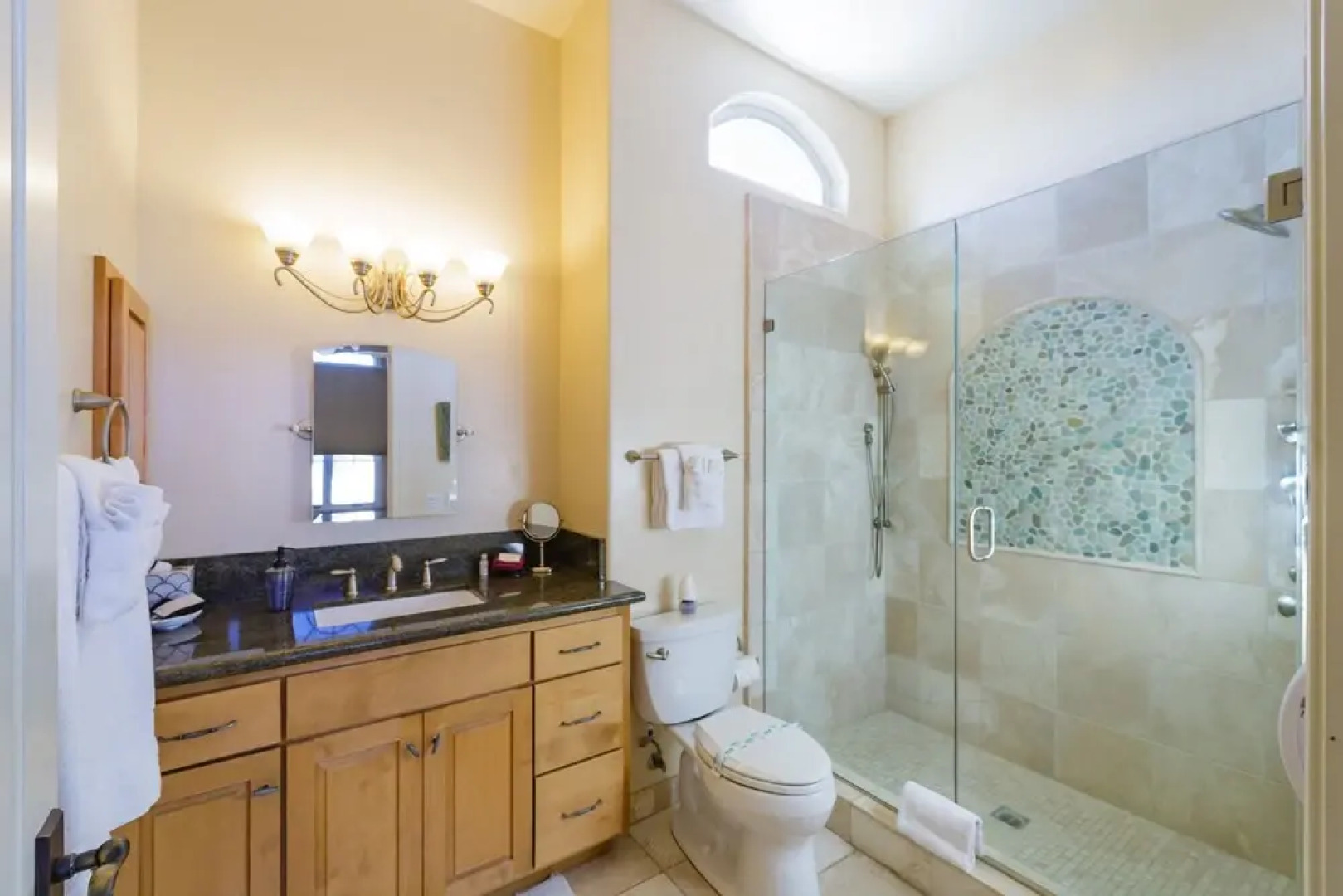 Valentina #501 2 Bedroom Condo by Redawning