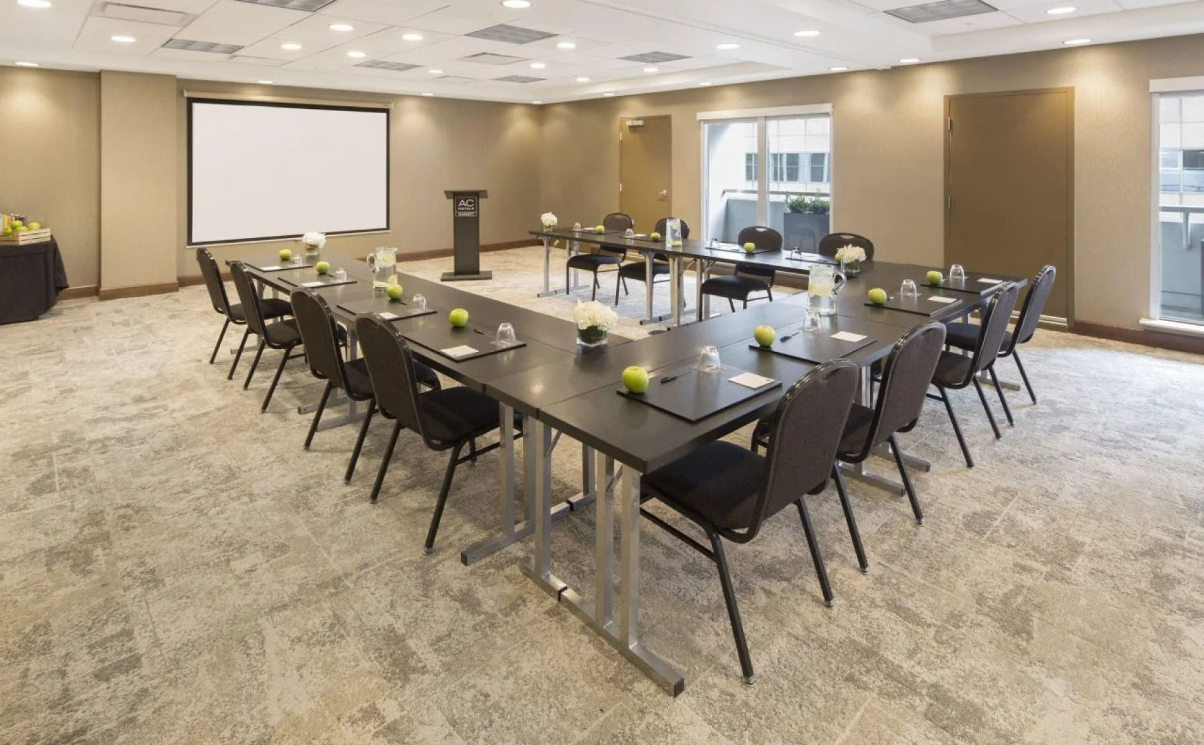 AC Hotels by Marriott Chicago Downtown