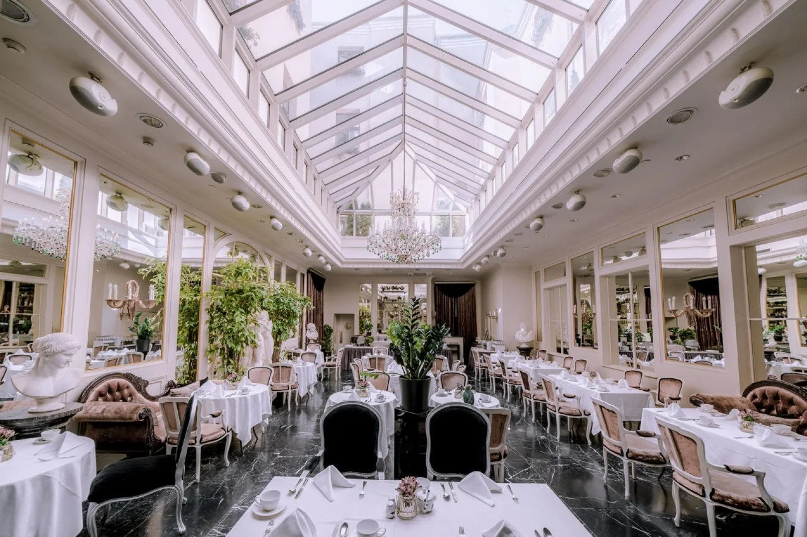 Grand Palace Hotel — The Leading Hotels of the World