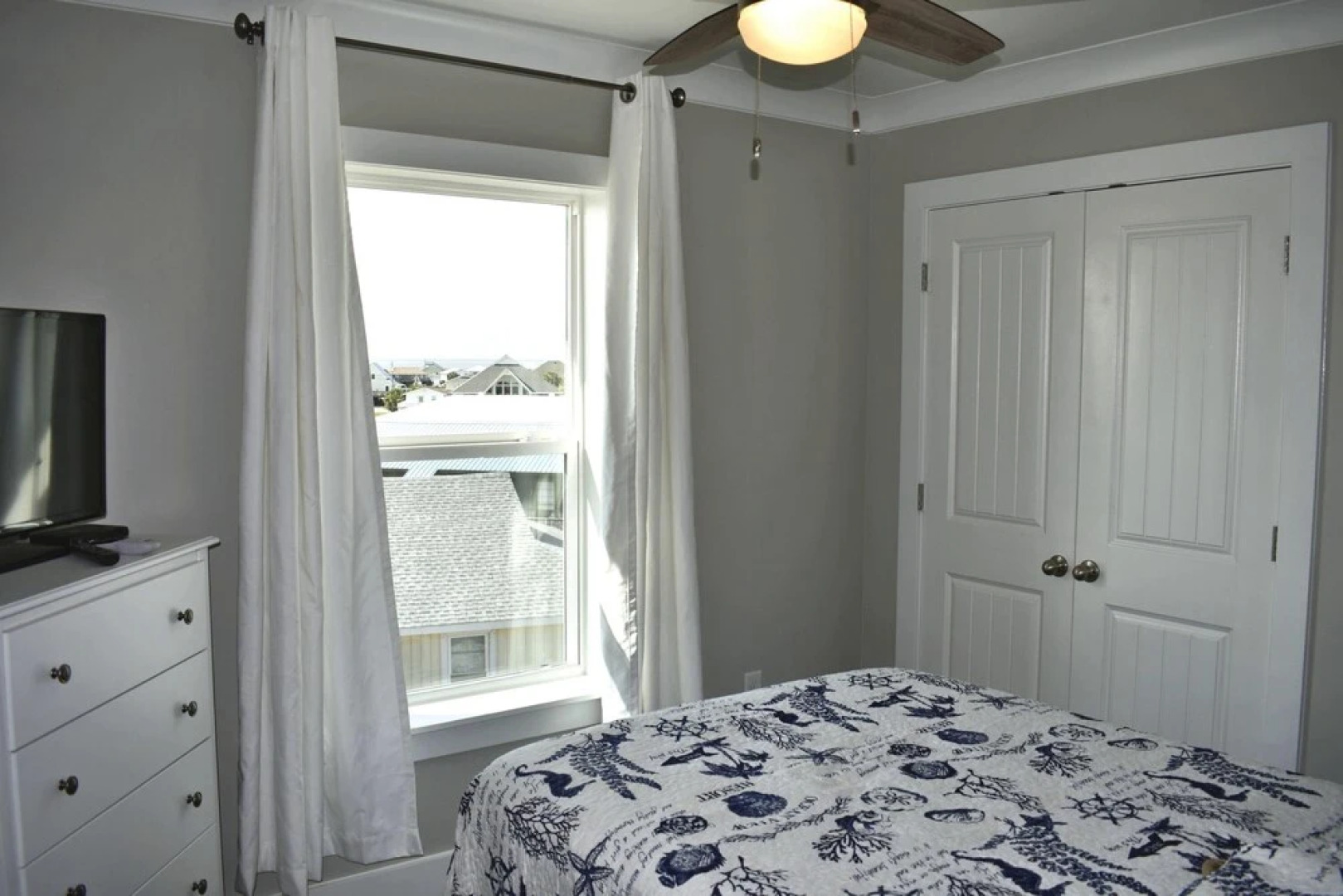 Sonny Daze - 105 Quebec Ct