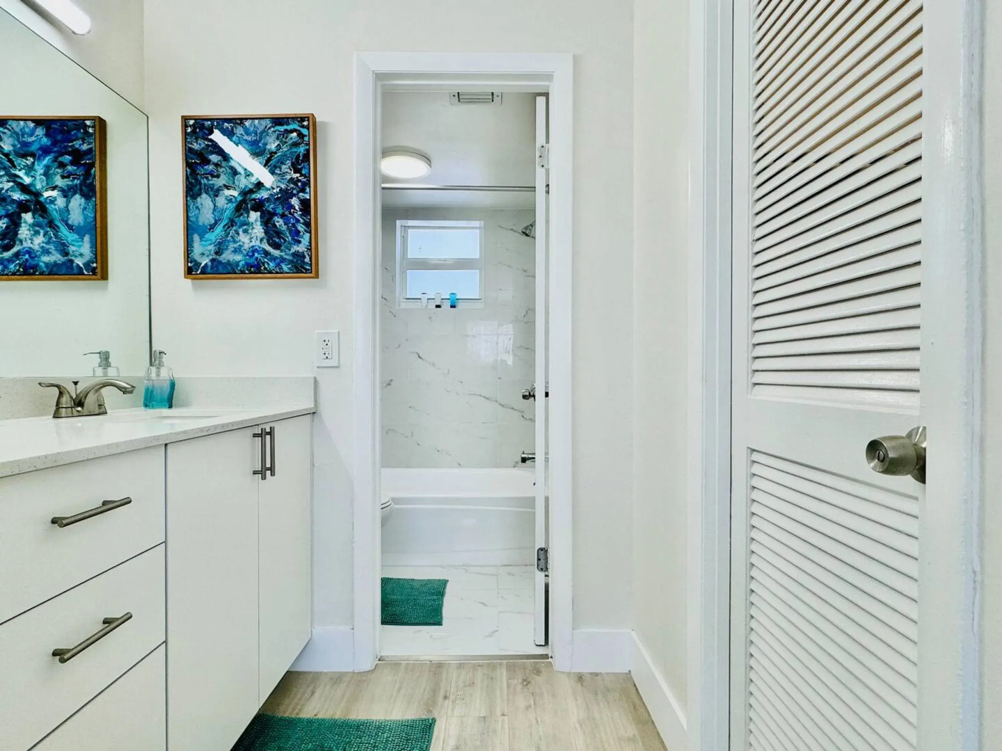 Waterfront 1BR Parking Walk to the Beach