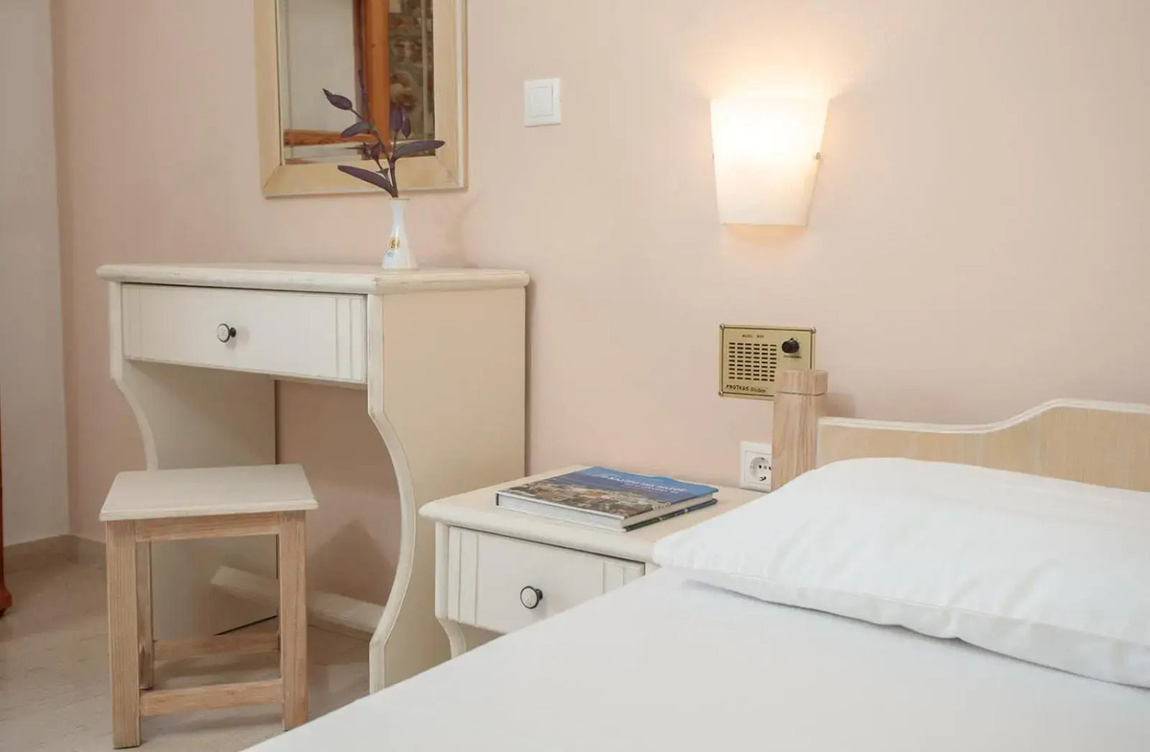 Proteas Hotel & Suites