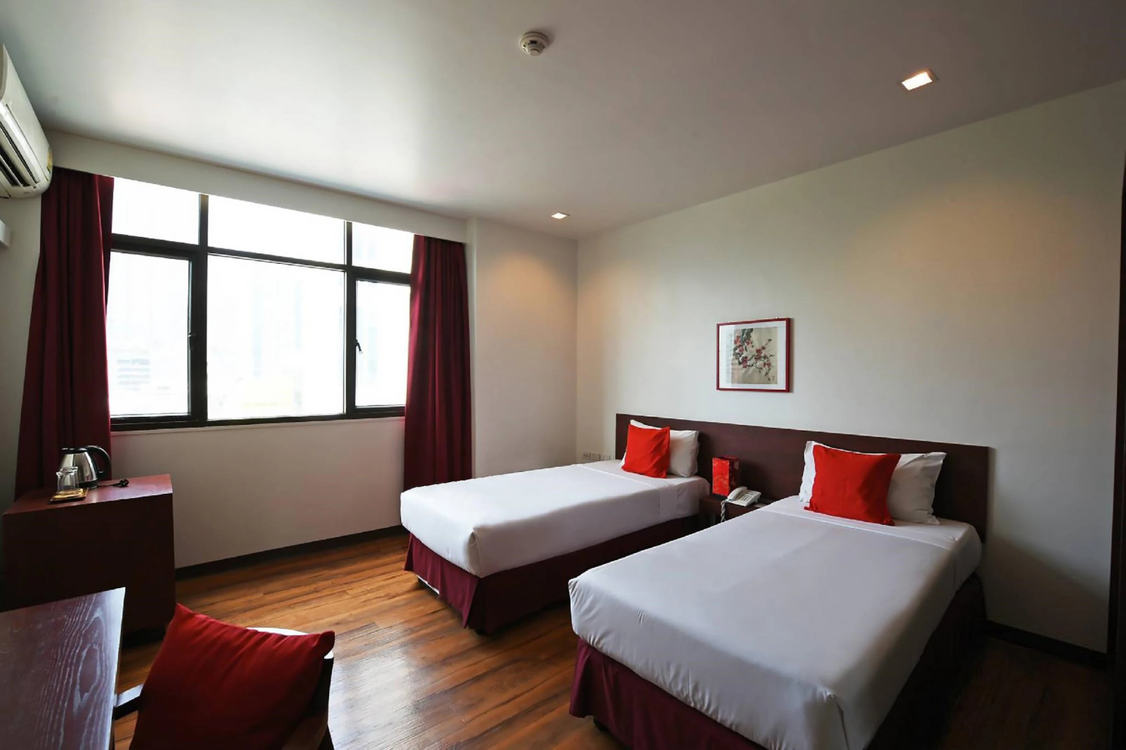 Ruamchitt Plaza Hotel