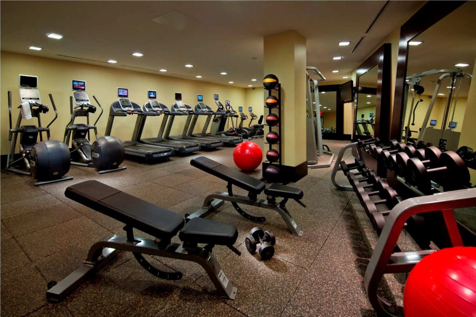 The Roosevelt New Orleans, A Waldorf Astoria Hotel