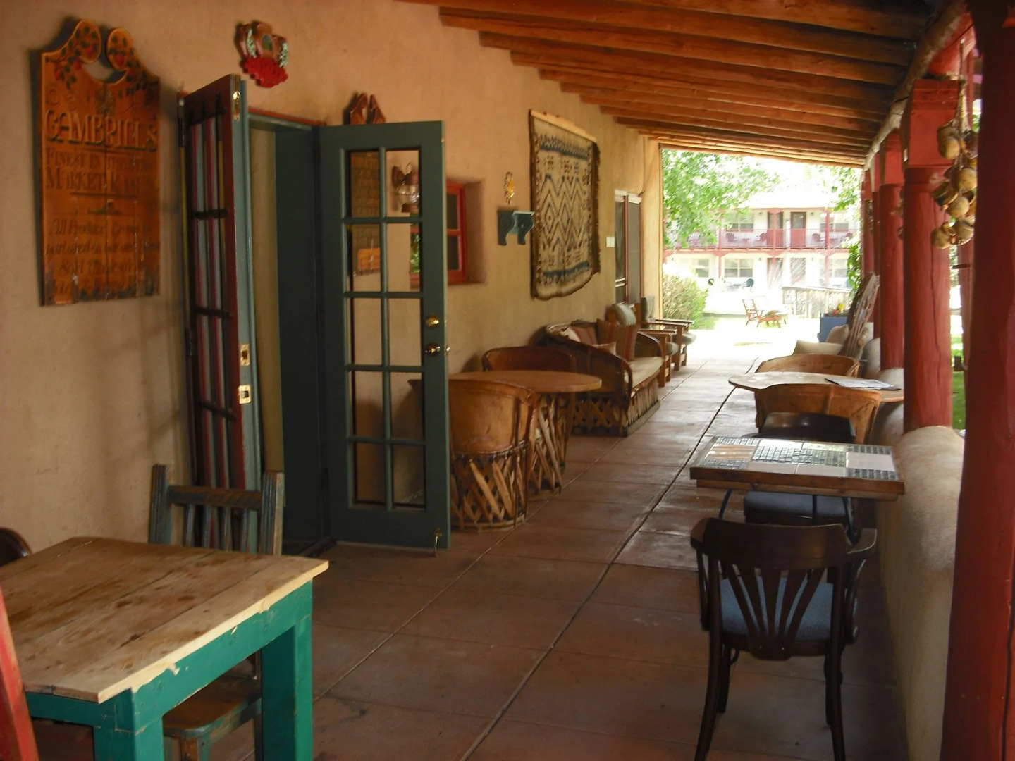 El Pueblo Lodge