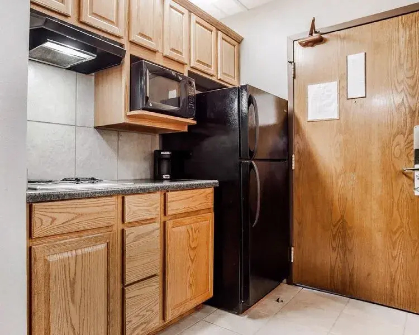 Suburban Studios Kansas City Airport North