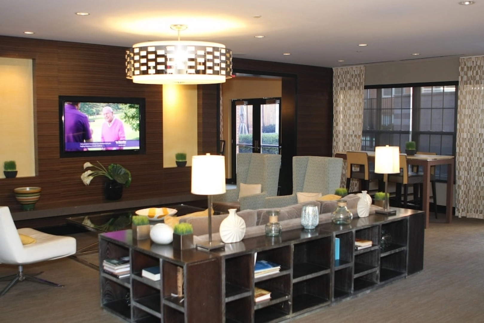 BOQ Lodging-Ballston