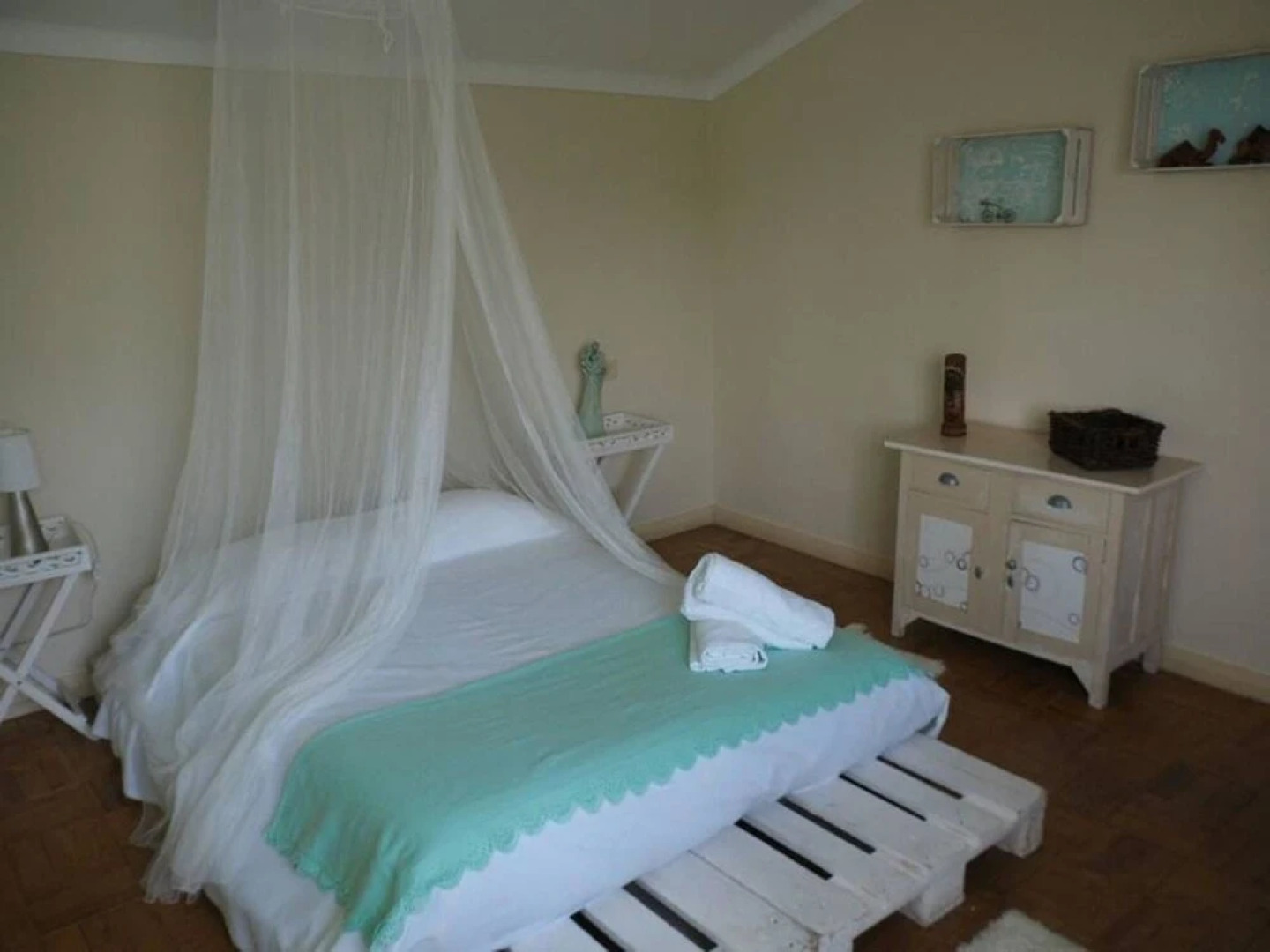 Villa With 5 Bedrooms in Brejos de Azeitão, With Wonderful Mountain Vi