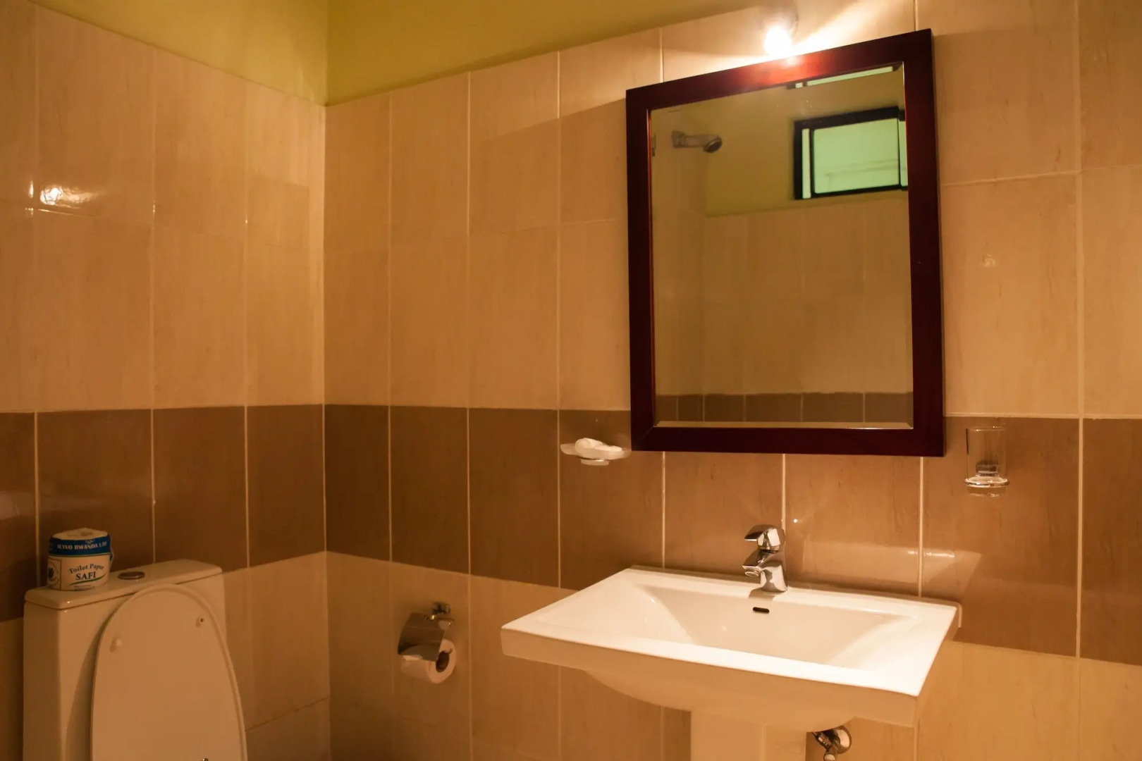 Gorillas Lake Kivu Hotel