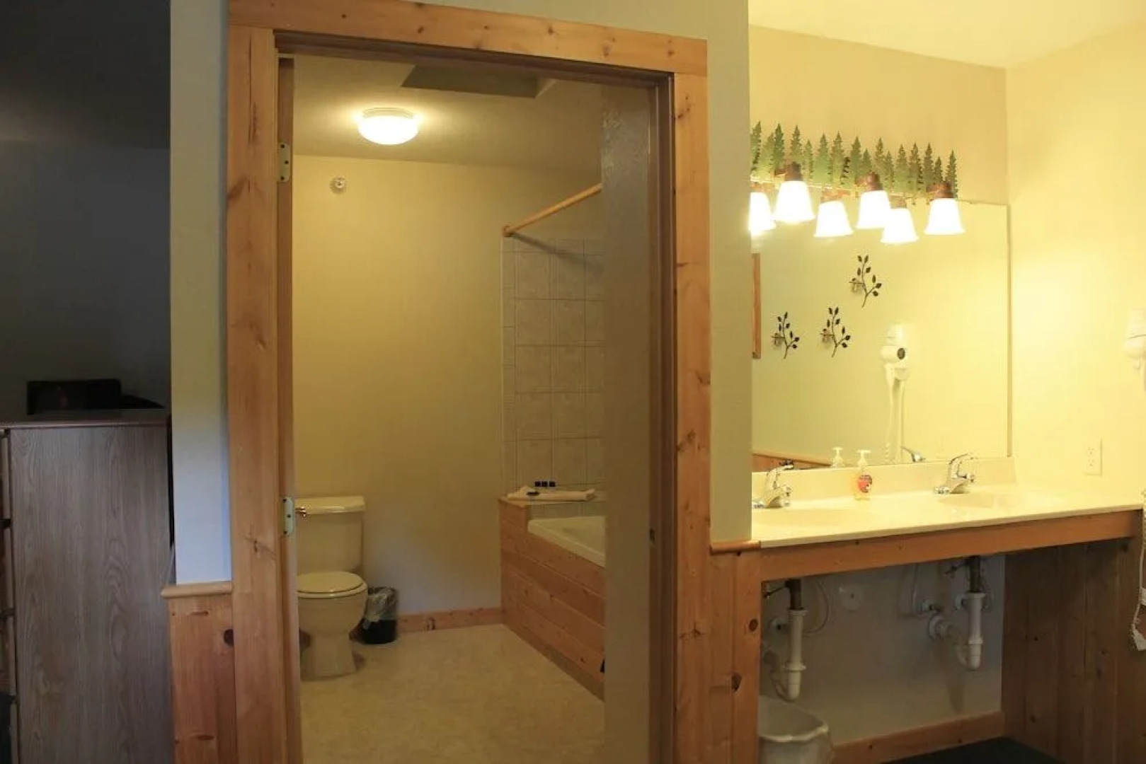 Viking Bay Resort & Lodge