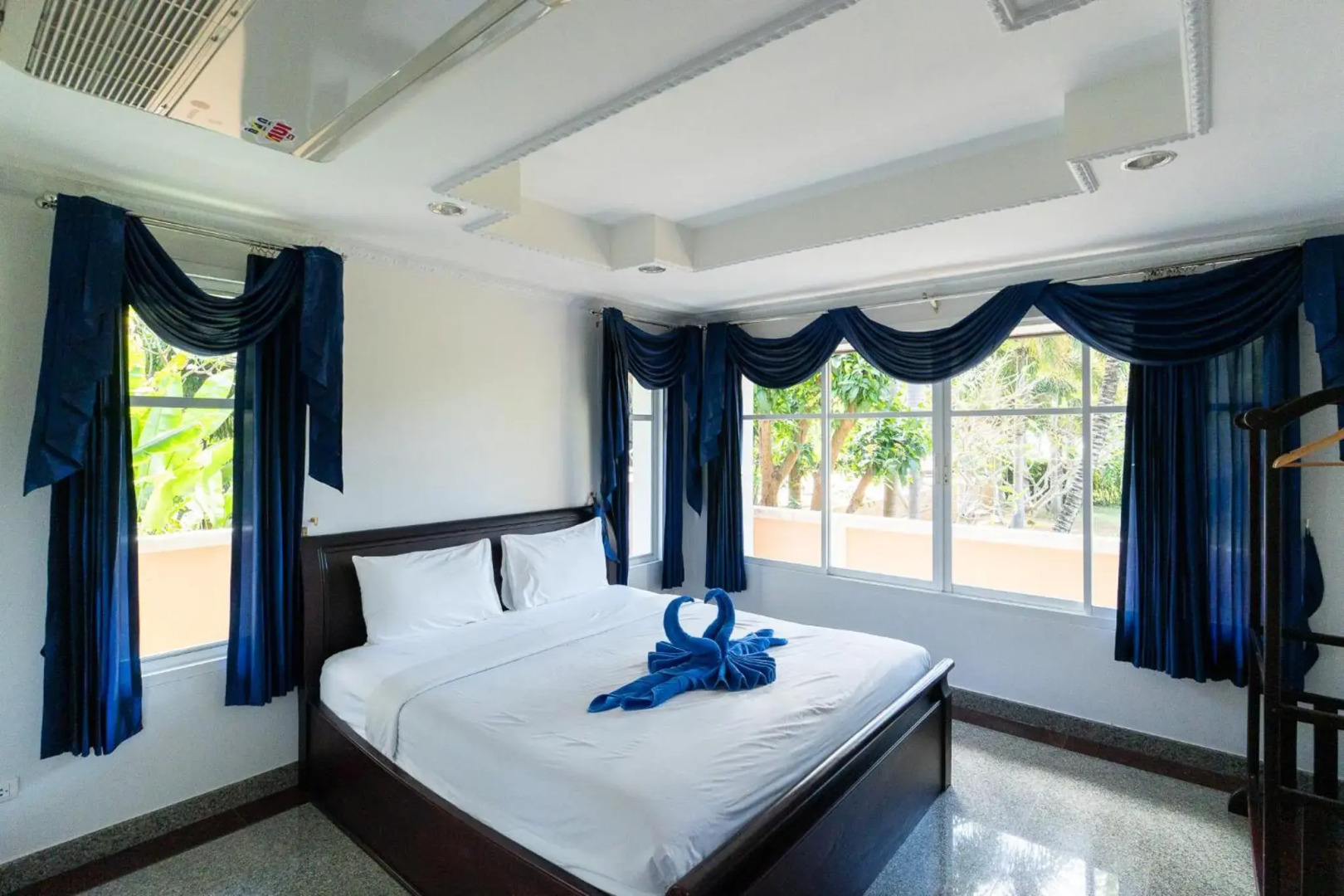 Baan Faa Talaychan Resort