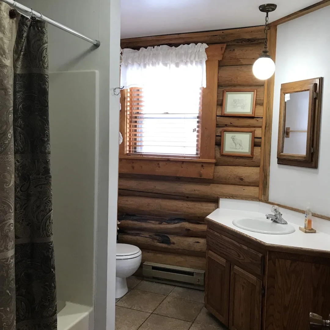 Paradise Gateway B&B and Vacation Homes