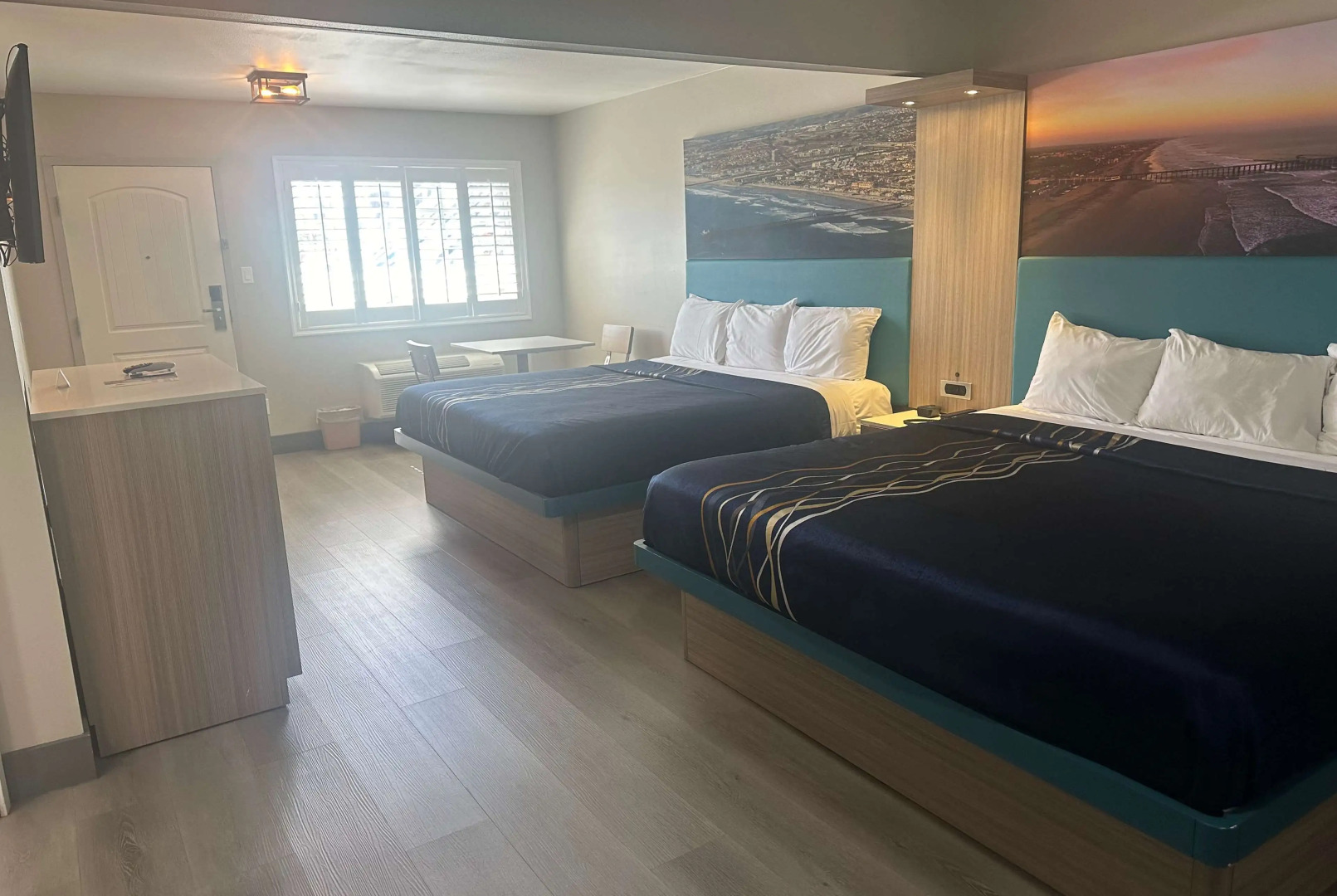 Super 8 by Wyndham Oceanside Downtown