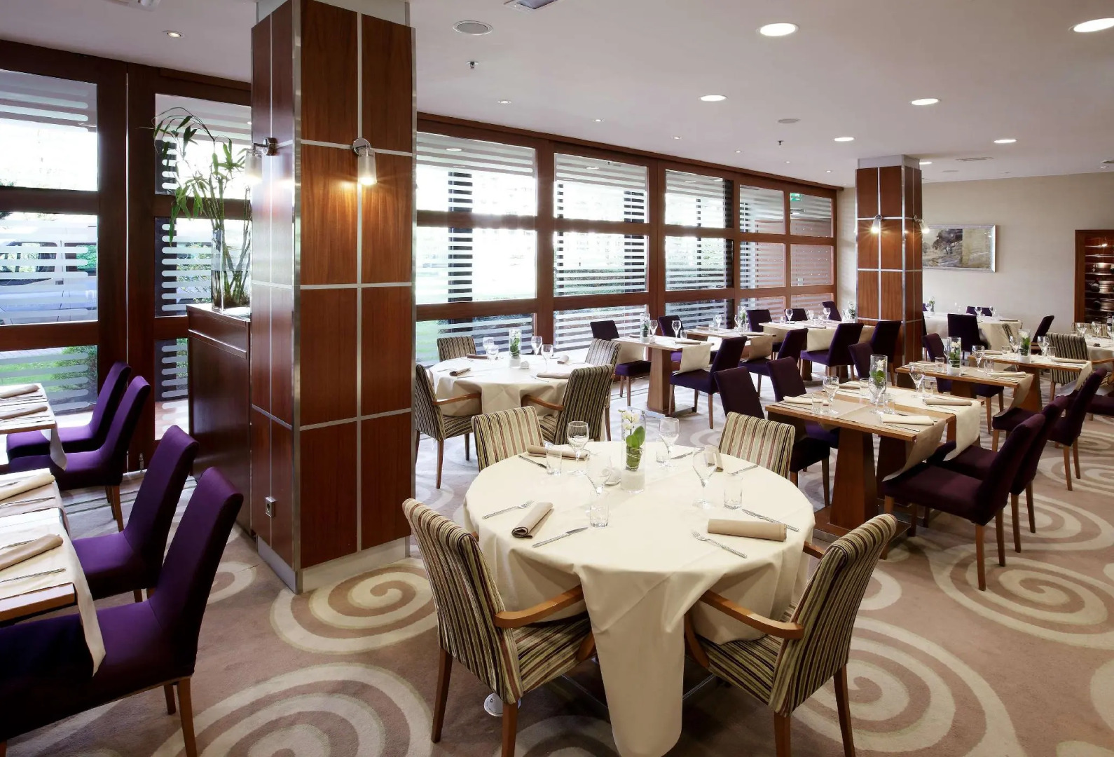 NH Luxembourg Airport