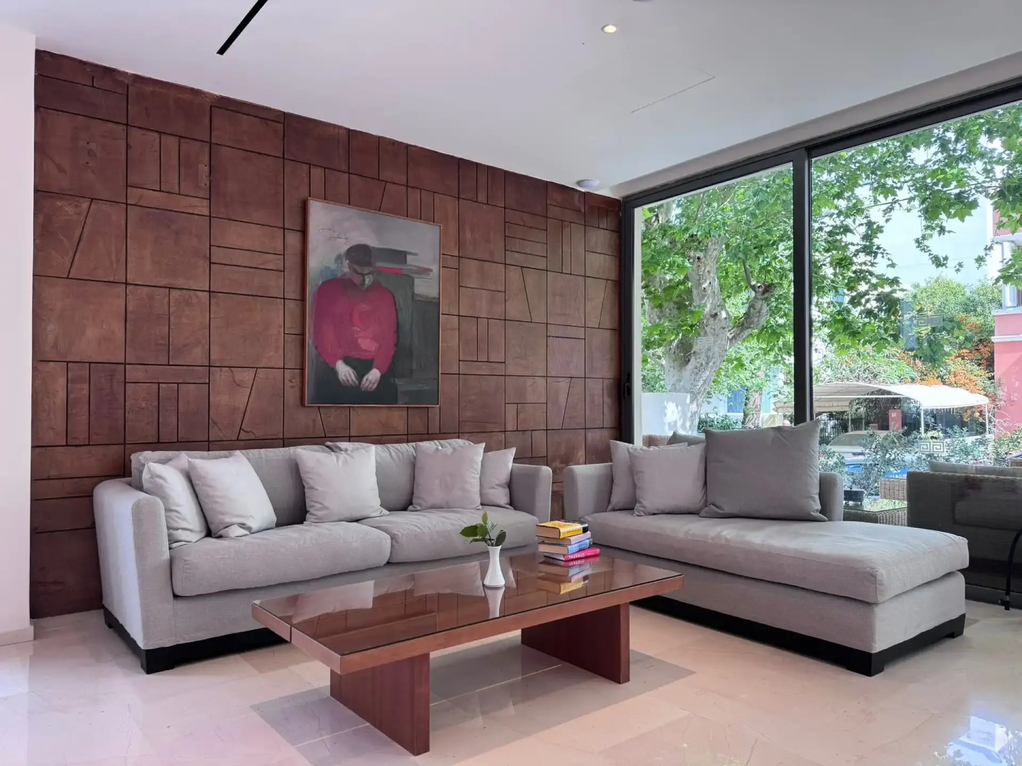 Angela Downtown Hotel