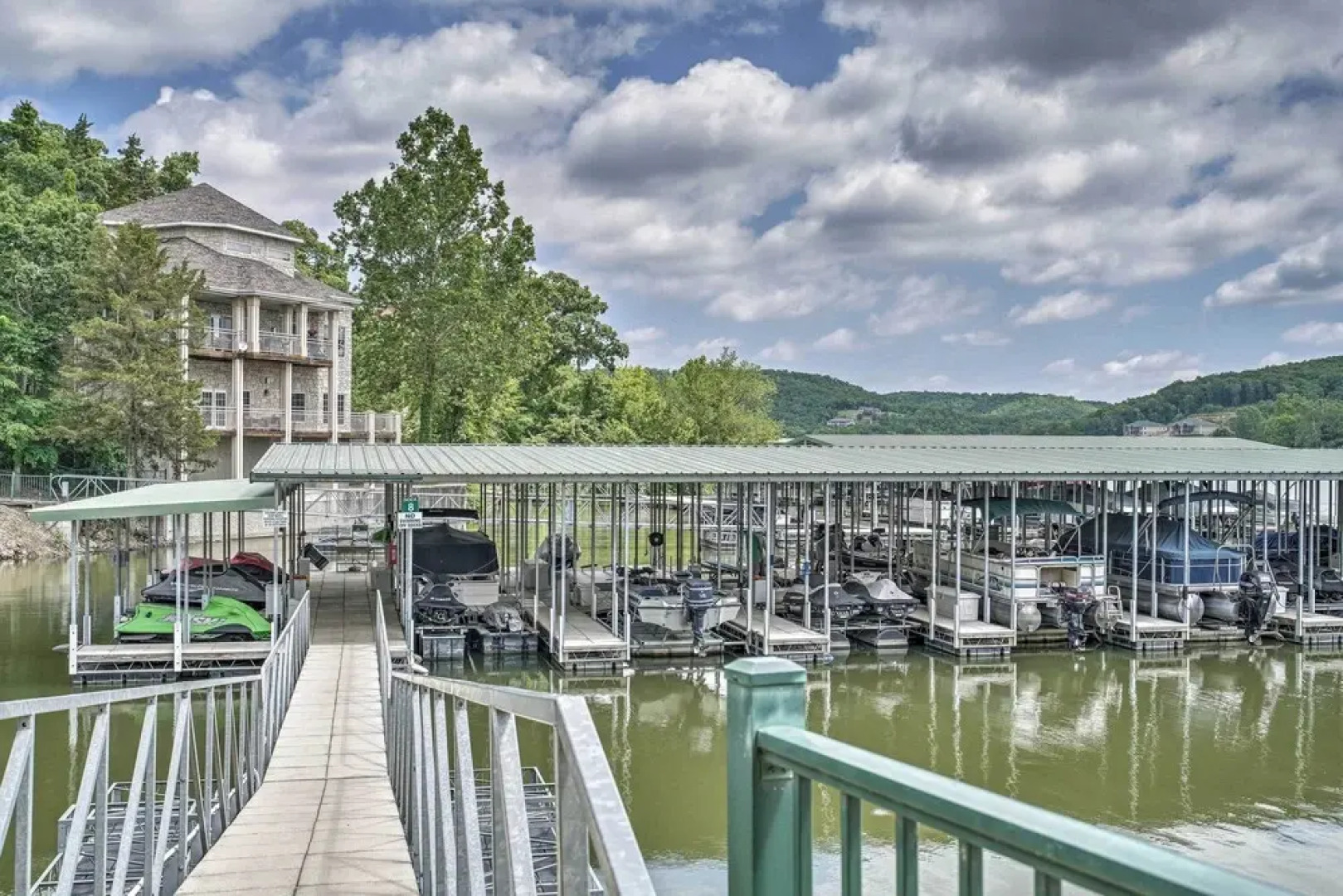 2 Pools: Waterfront Condo on Lake of the Ozarks!