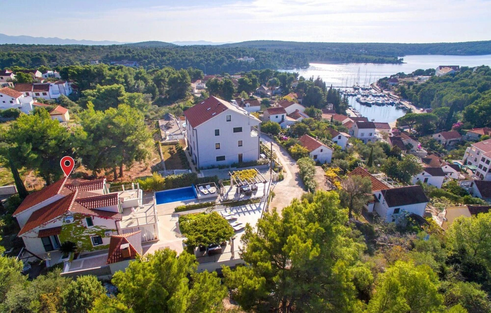 Amazing Home in Milna With Wifi and 6 Bedrooms