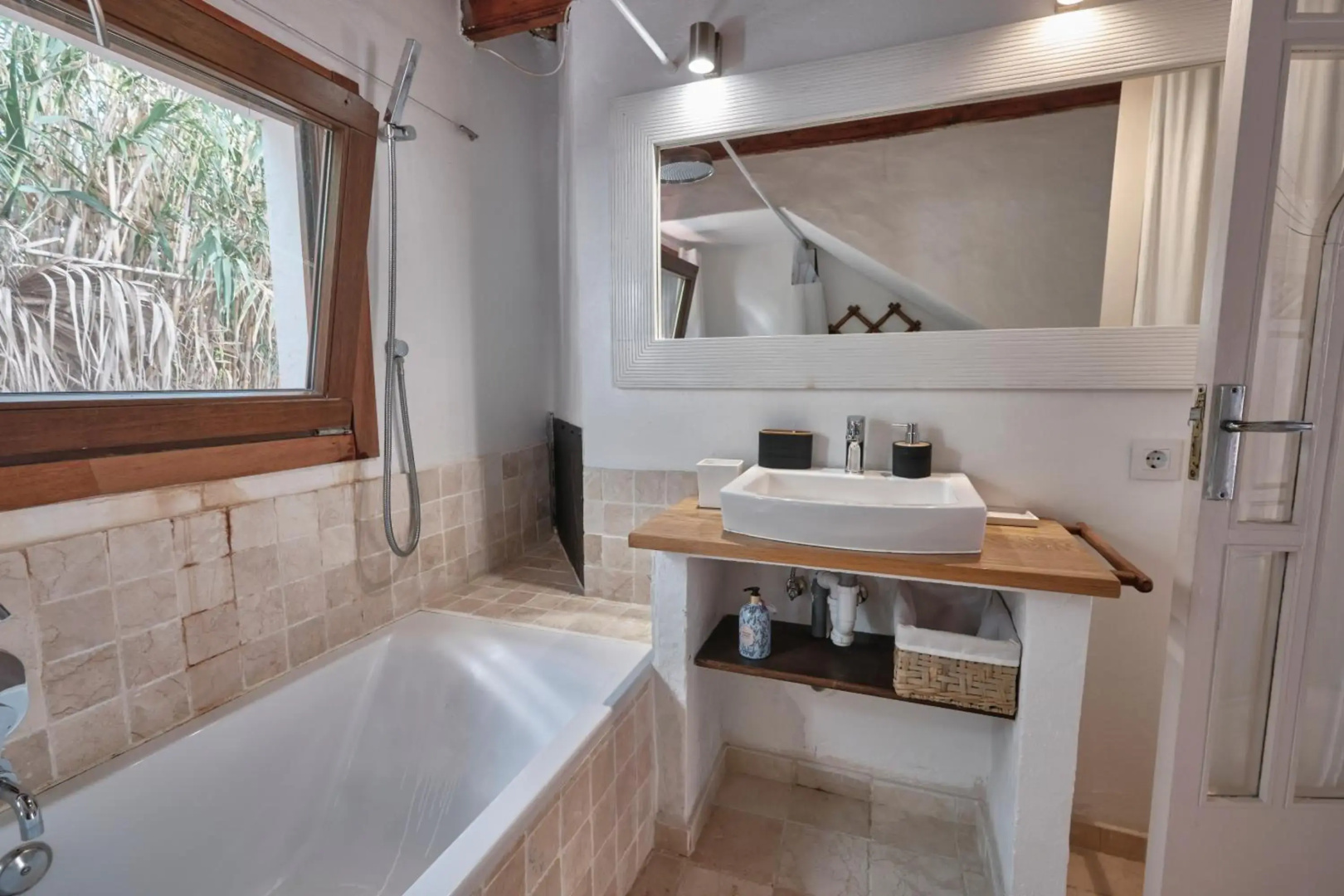 The Beach House - Bolonia