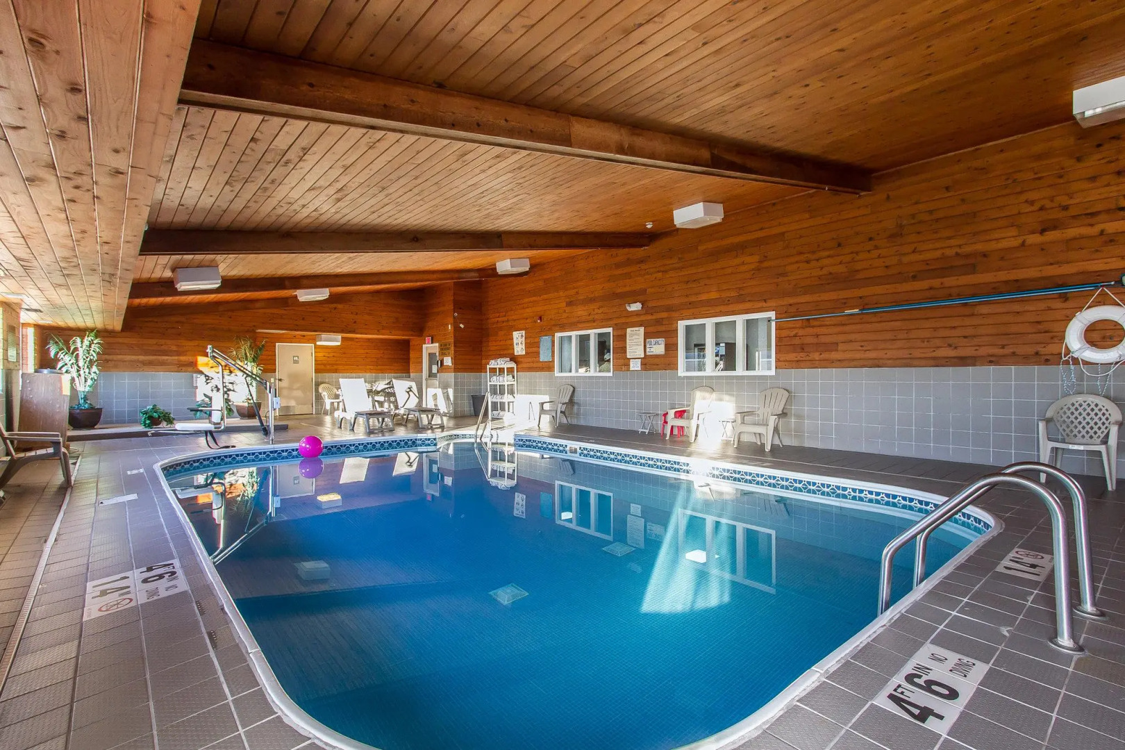 EverSpring Inn & Suites