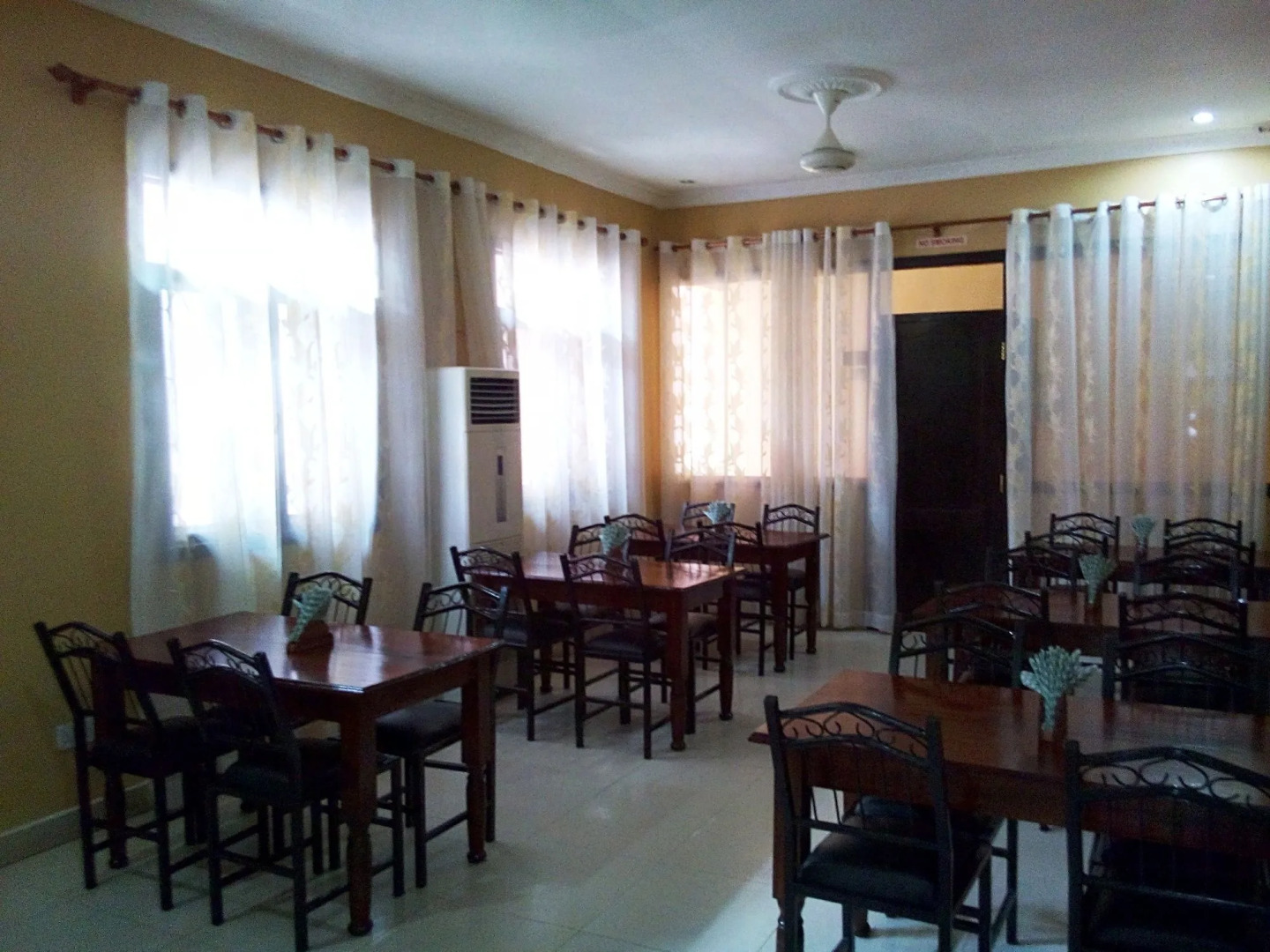 Transit Airport Bed & Breakfast