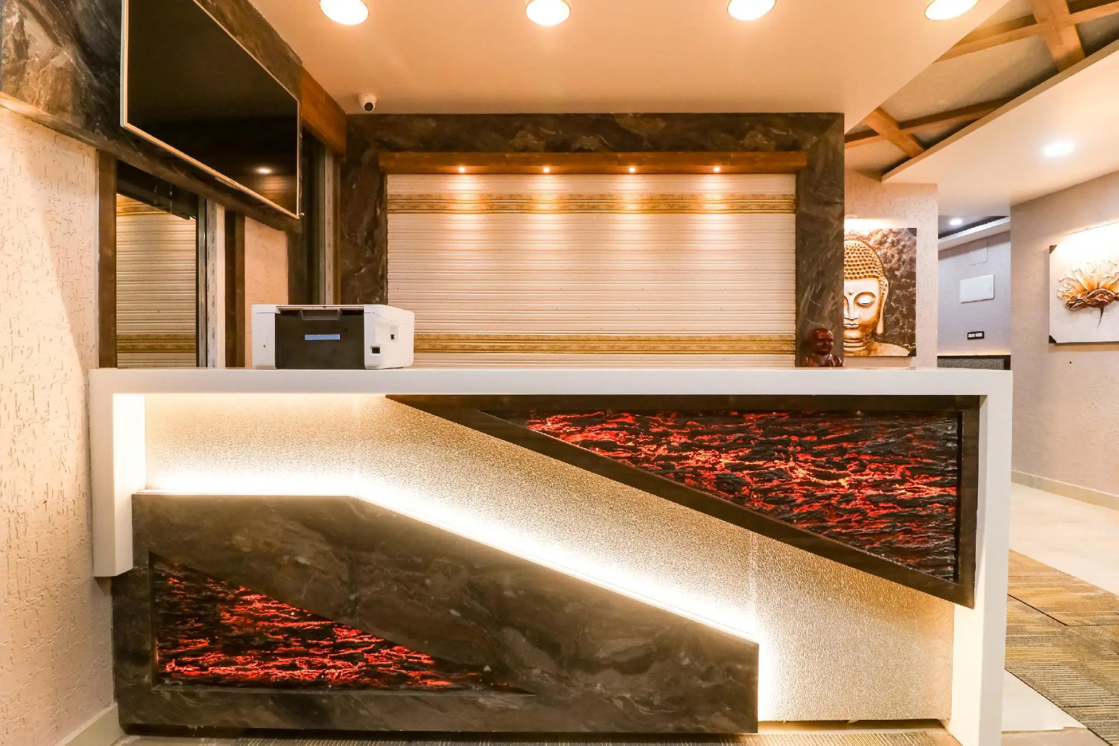 OYO 47057 Padma Manor