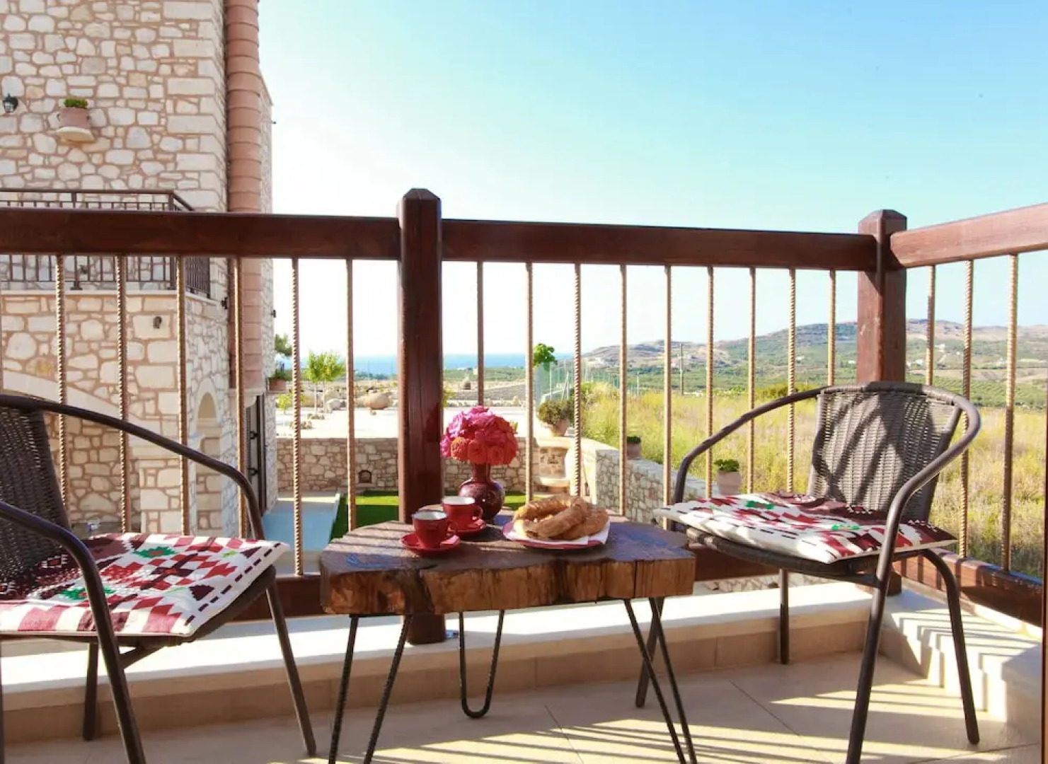 Villa with private pool near the beach