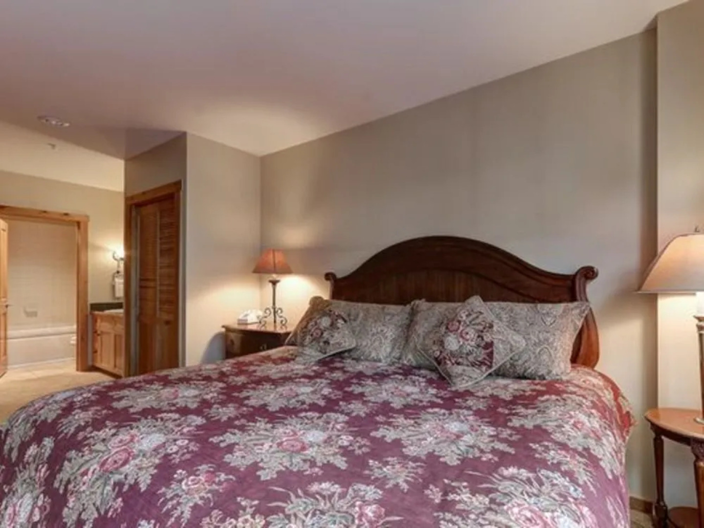 Buffalo Lodge by Summit County Mountain Retreats