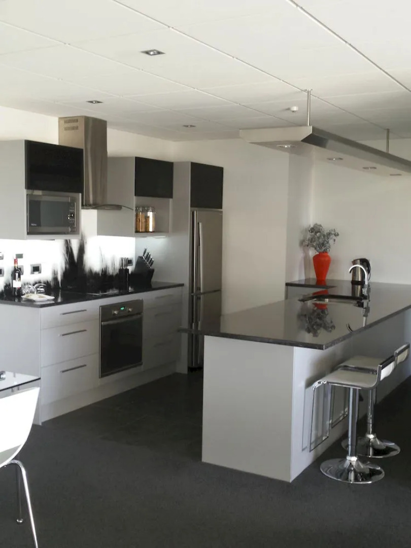 Sumner Re Treat Luxury Apartments