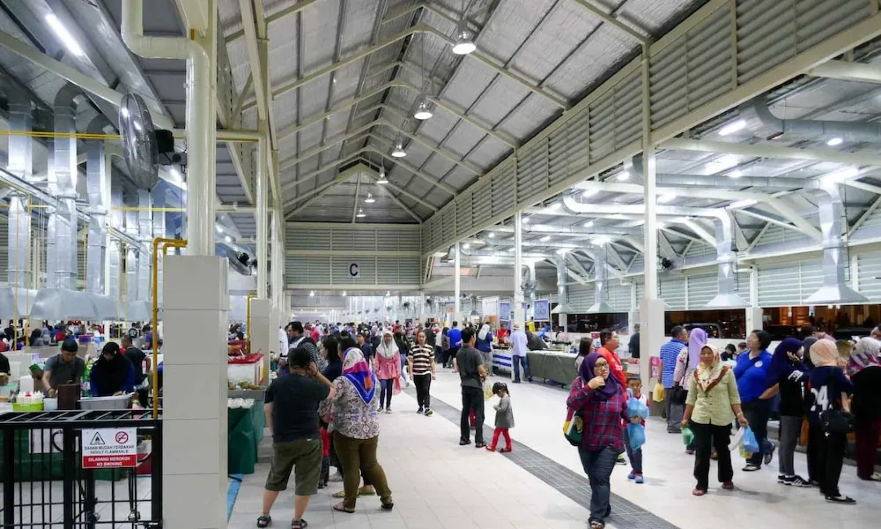 Rimbun Suites & Residences