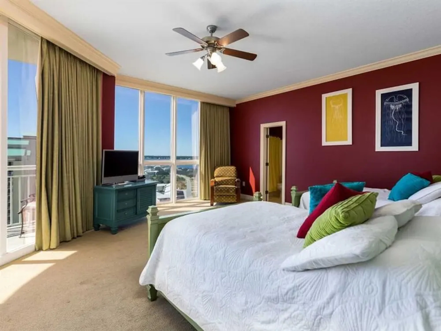 Oceania 13 by Meyer Vacation Rentals