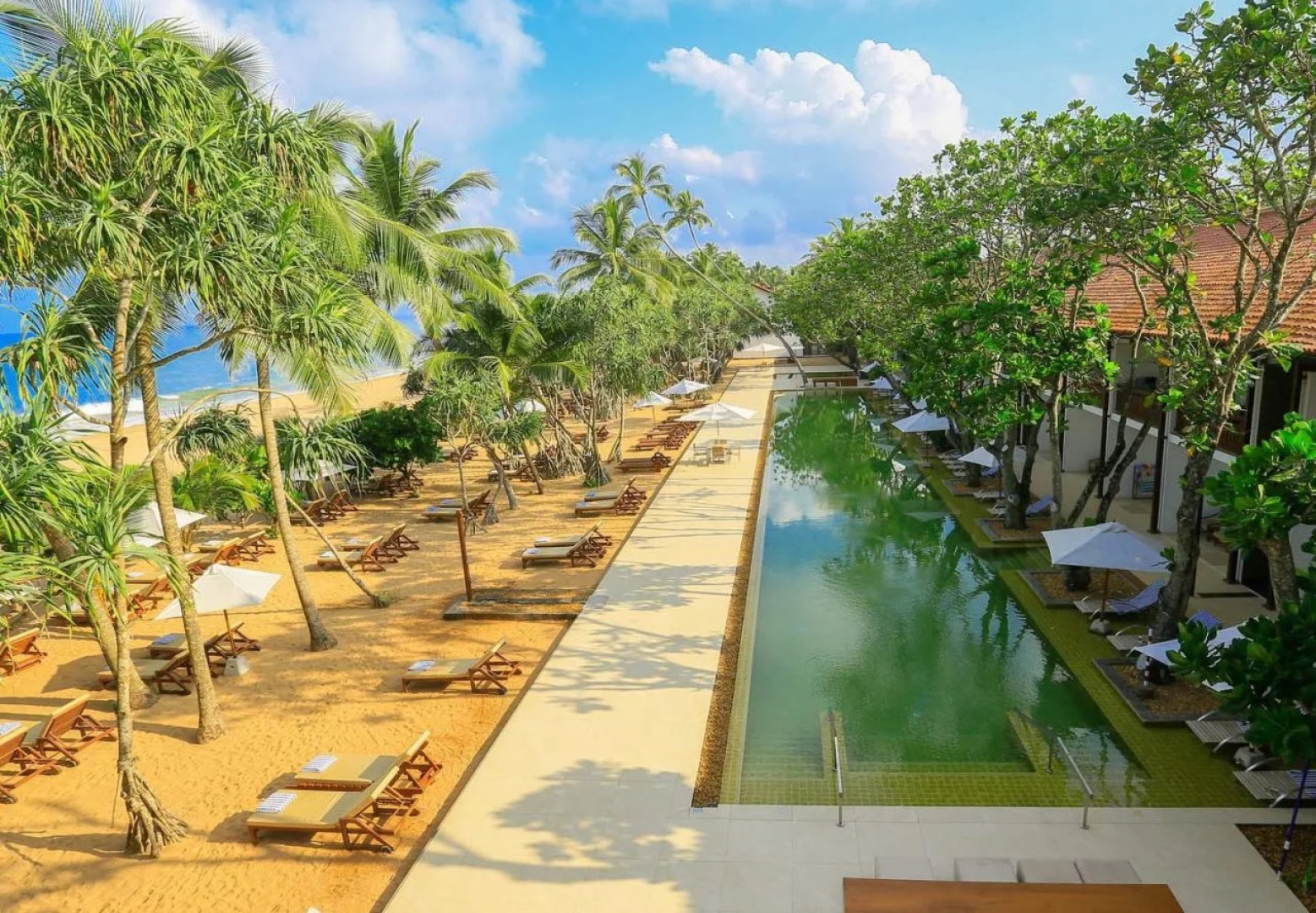 Курортный отель Pandanus Beach Resort & Spa