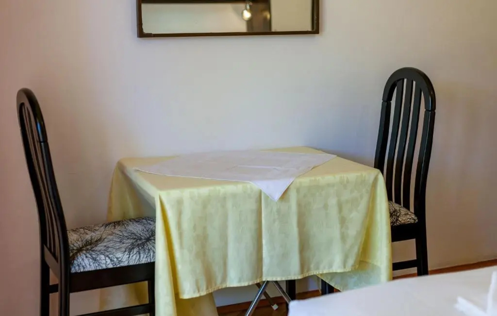 Apartments and Rooms Dobrila