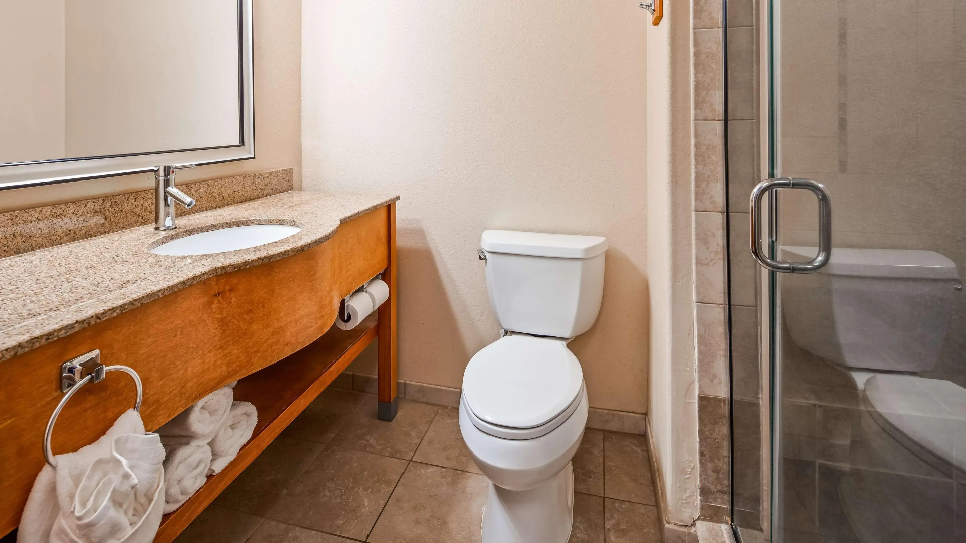 Best Western Plus Rose City Conference Center Inn