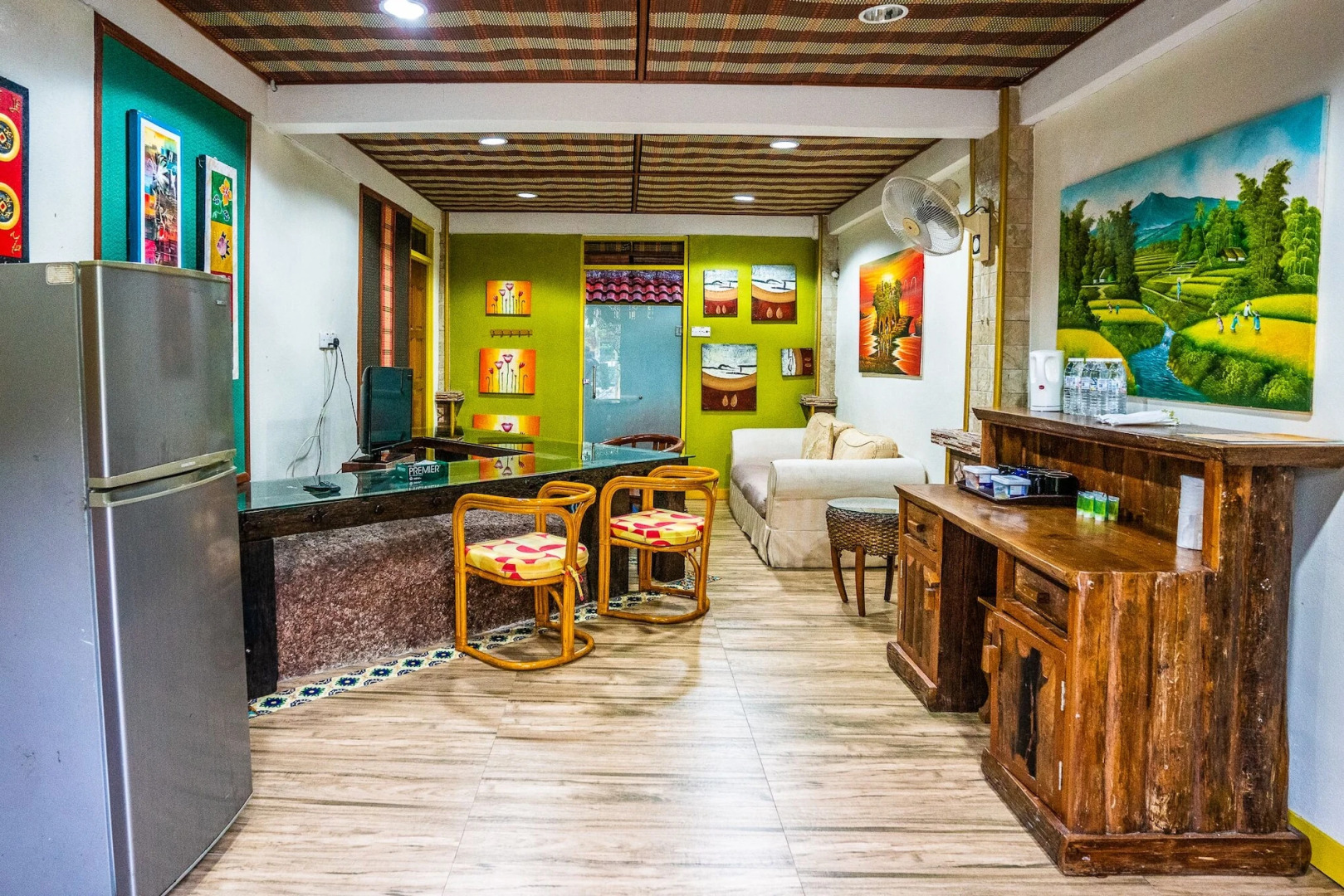 Lost Paradise Resort