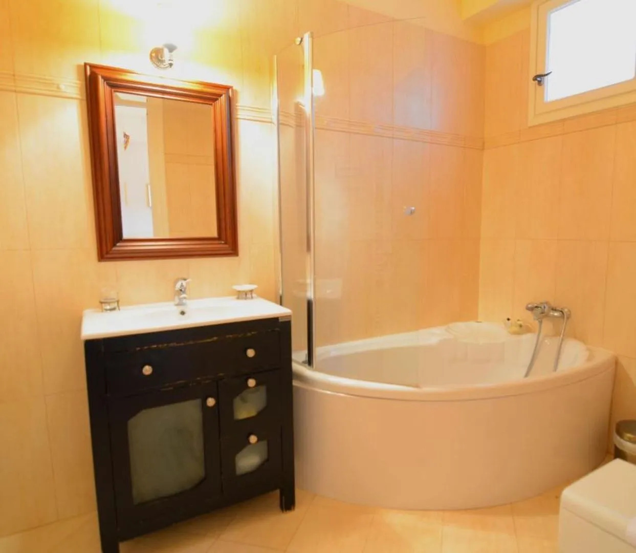 Korina Gallery Hotel