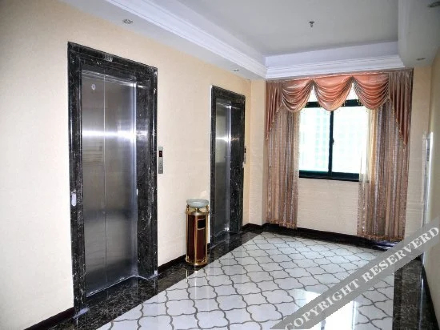 Zhonghao Holiday Hotel