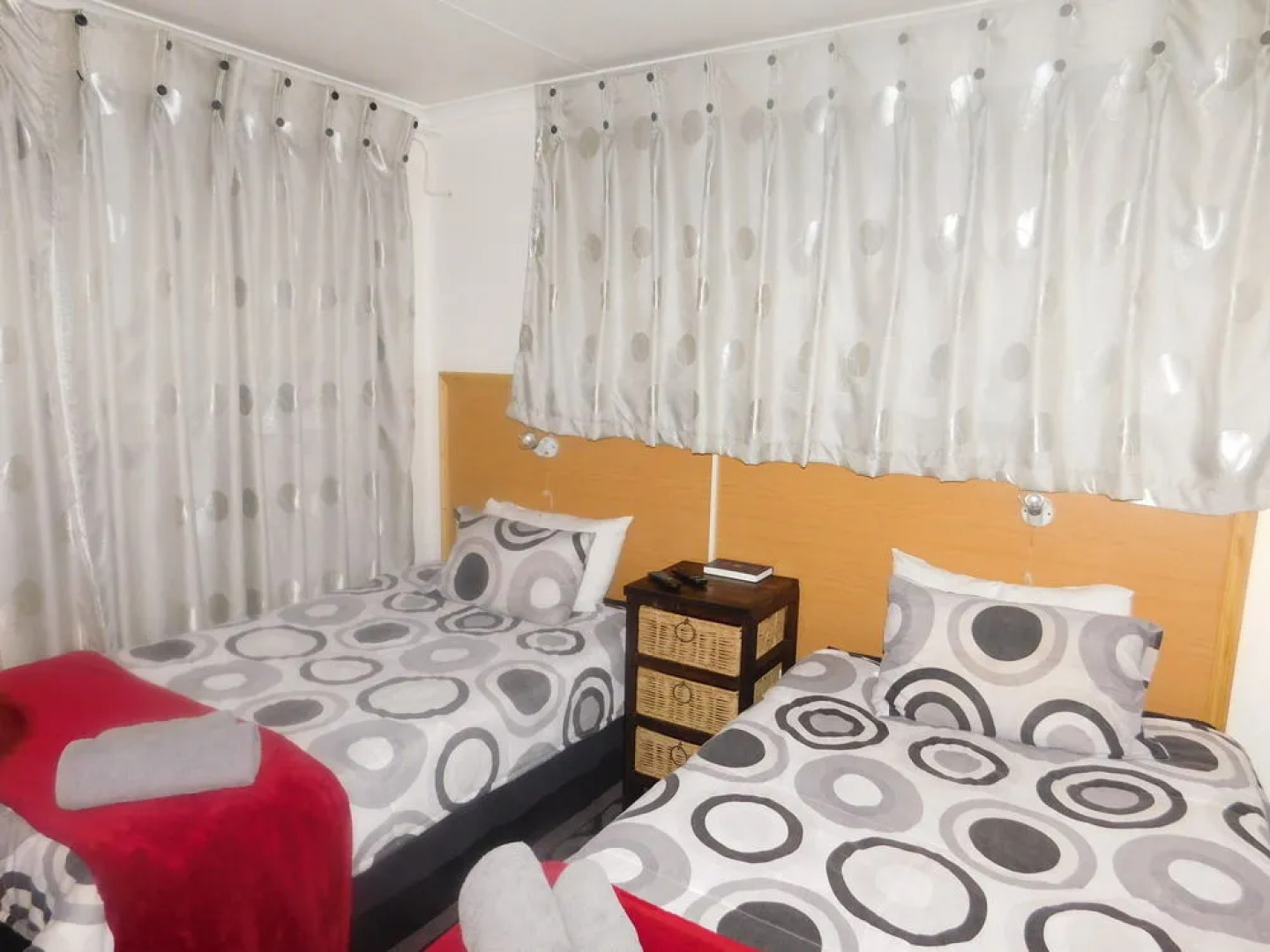 Fouriestreet 199 Bed And Breakfast - Hostel